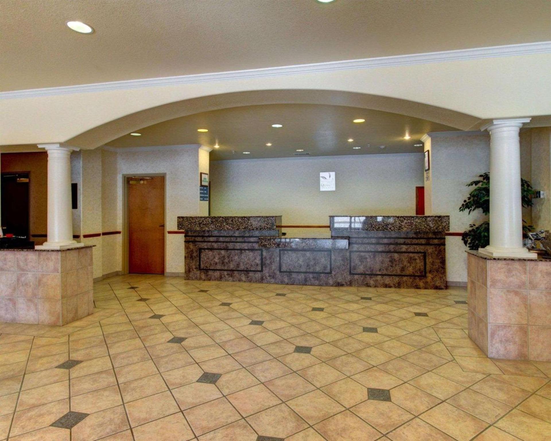Quality Inn & Suites Glen Rose photo 23