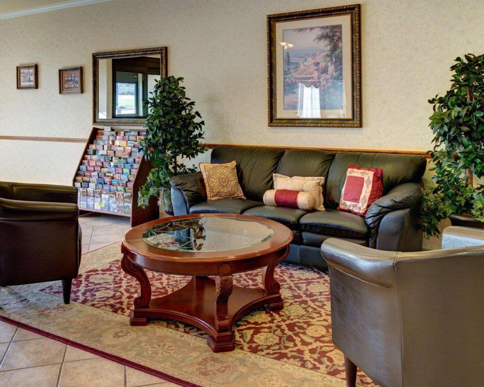 Quality Inn & Suites Glen Rose photo 25