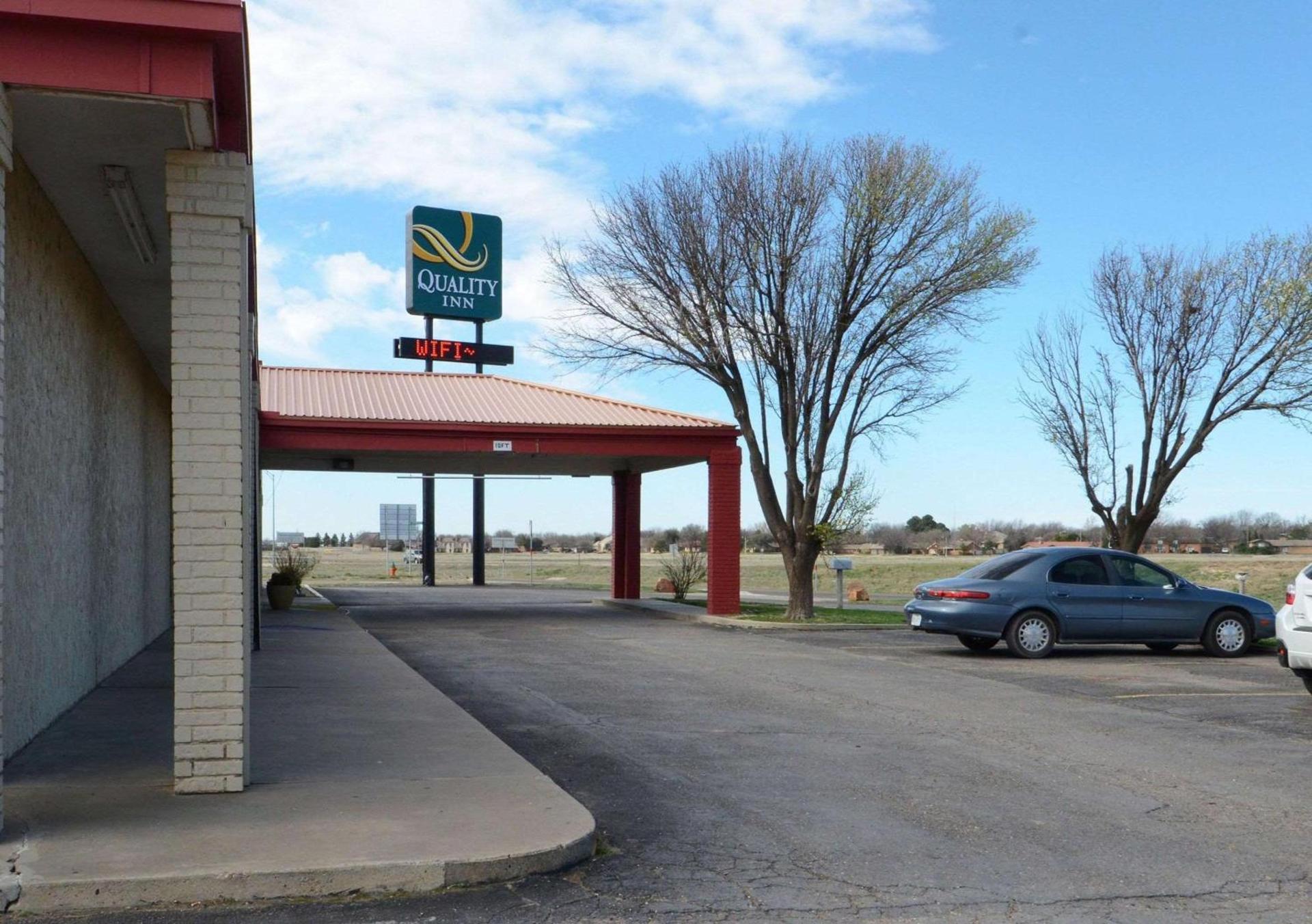 Quality Inn Plainview photo 31