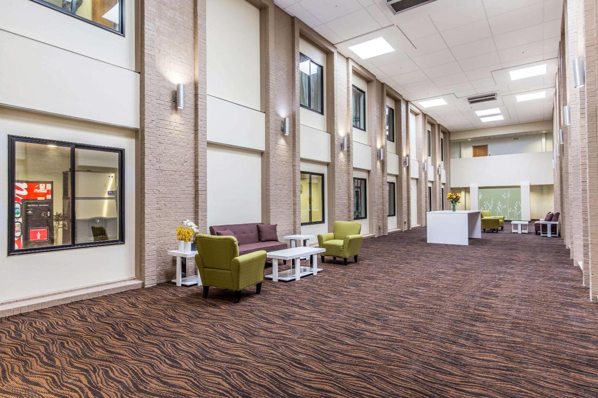 Sleep Inn Dallas Love Field-Medical District photo 11