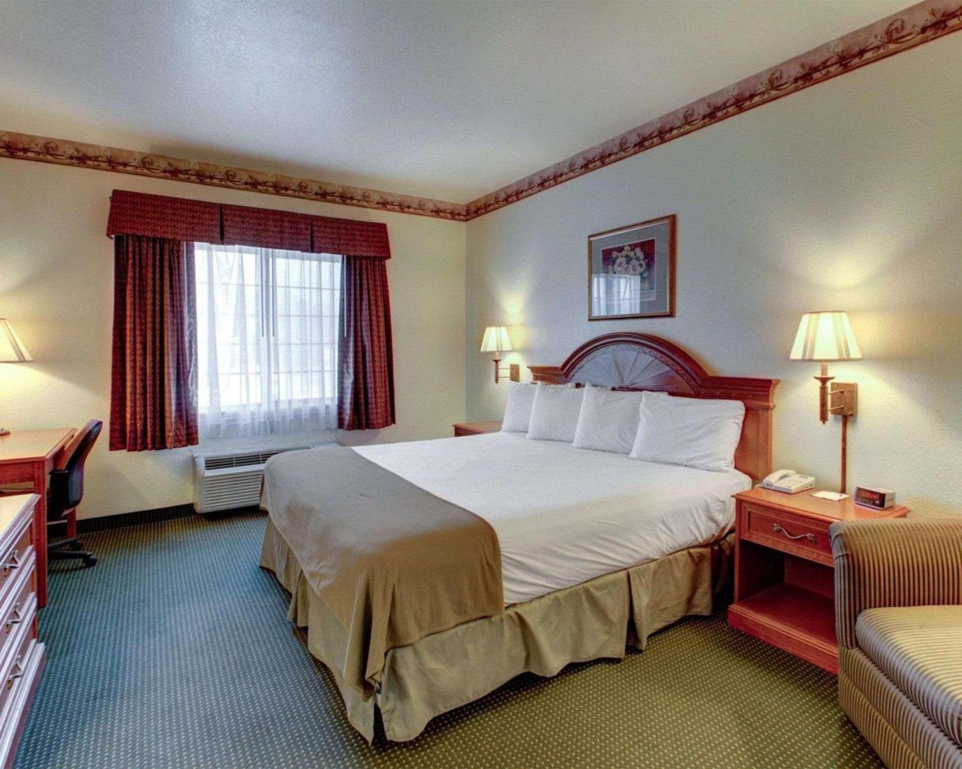 Quality Inn & Suites Glen Rose photo 29
