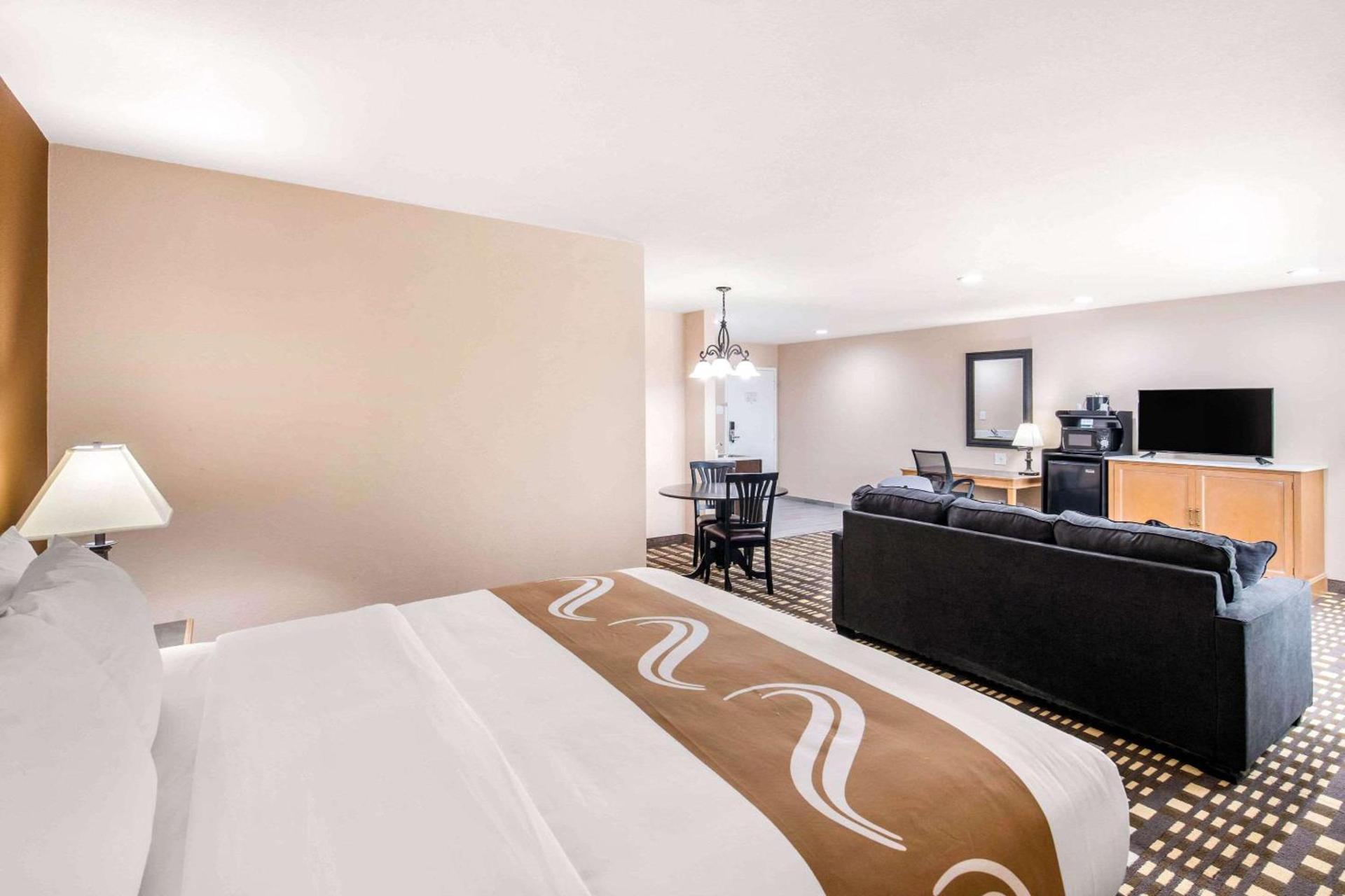 Quality Inn & Suites Plano East - Richardson photo 40
