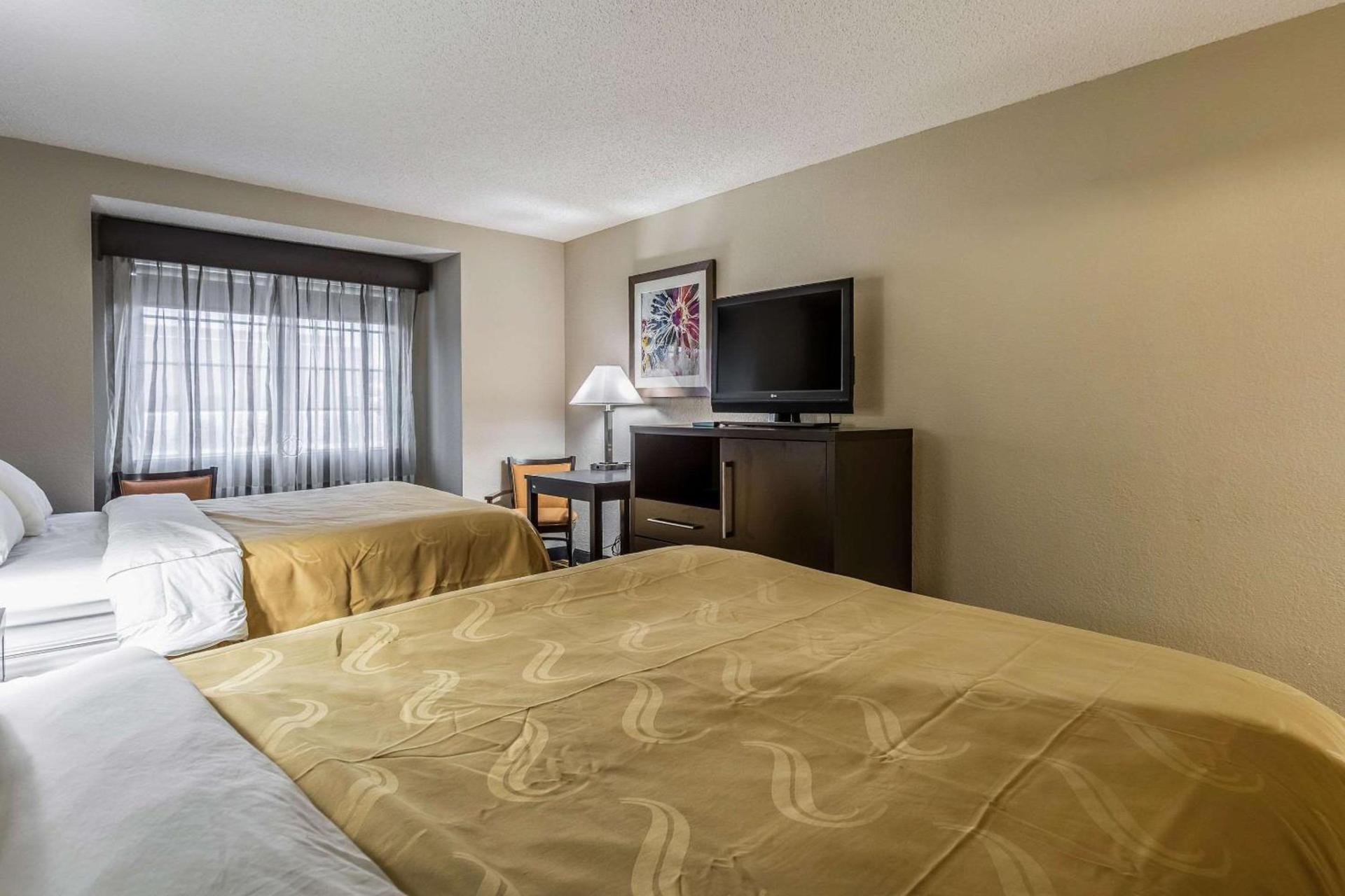 Quality Inn & Suites West El Paso I-10 photo 10