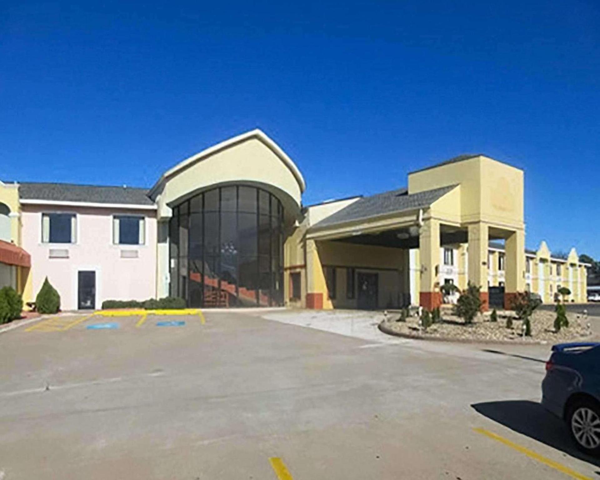 Rose City Inn & Suites photo 27