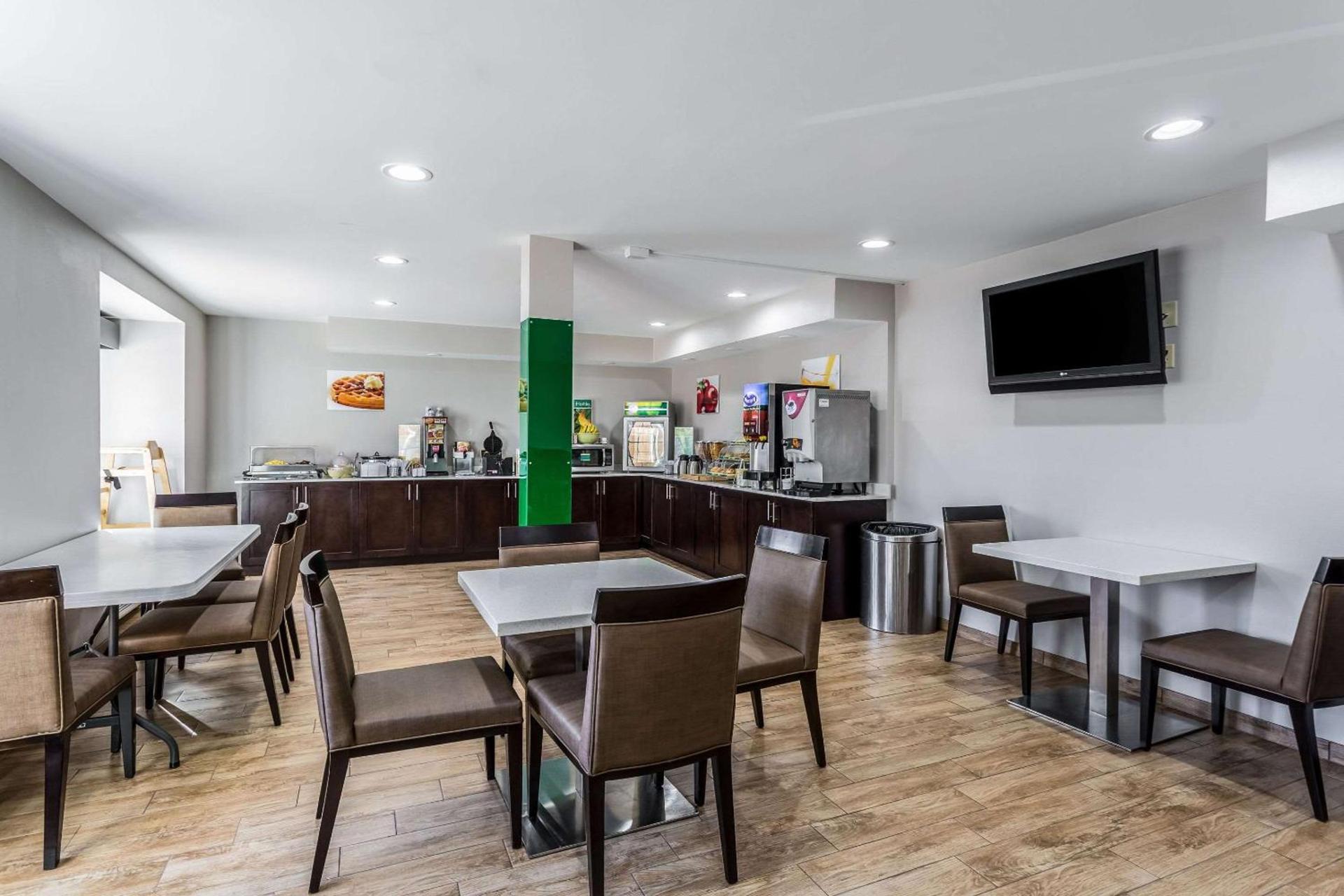 Quality Inn & Suites West El Paso I-10 photo 36