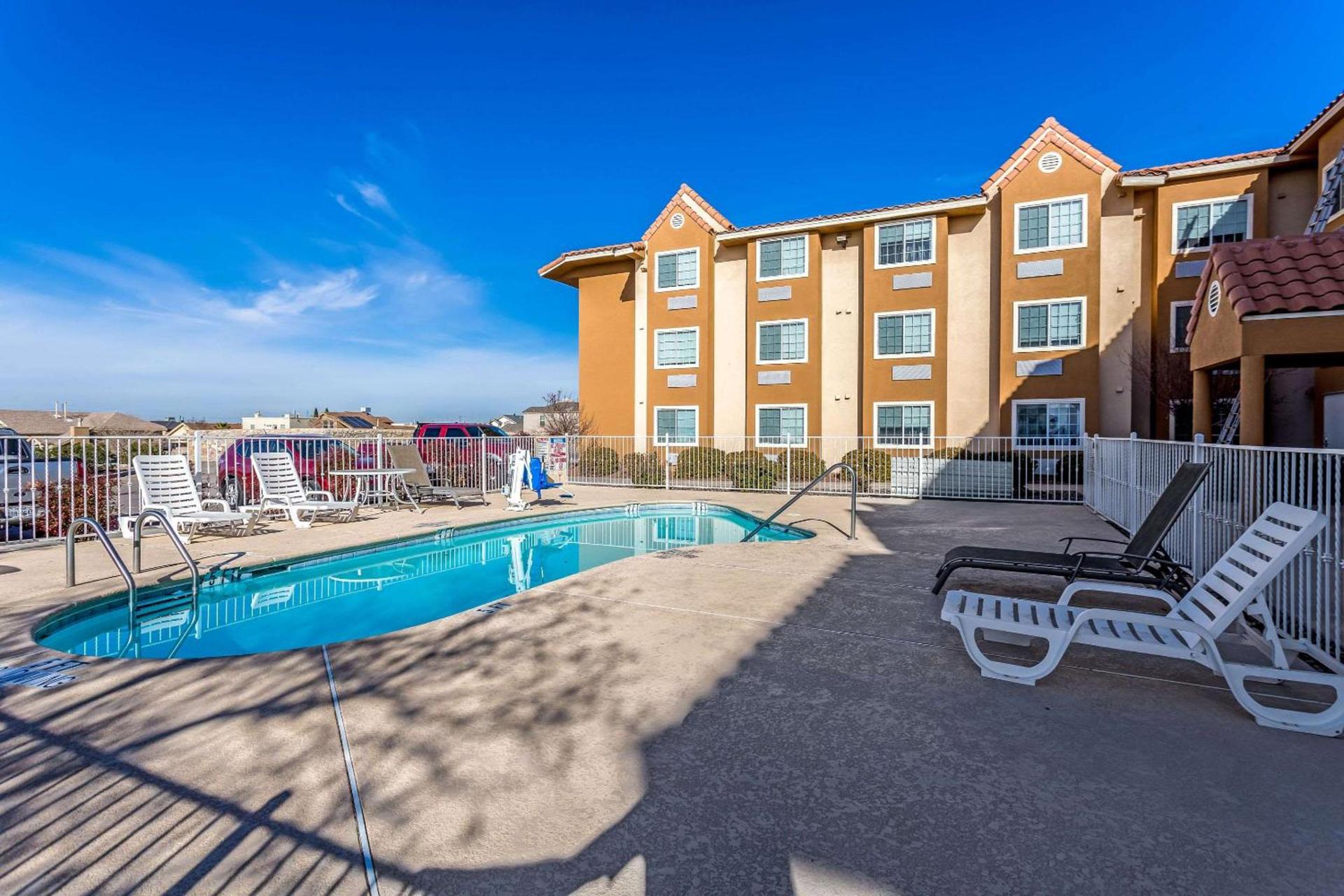 Quality Inn & Suites West El Paso I-10 photo 30
