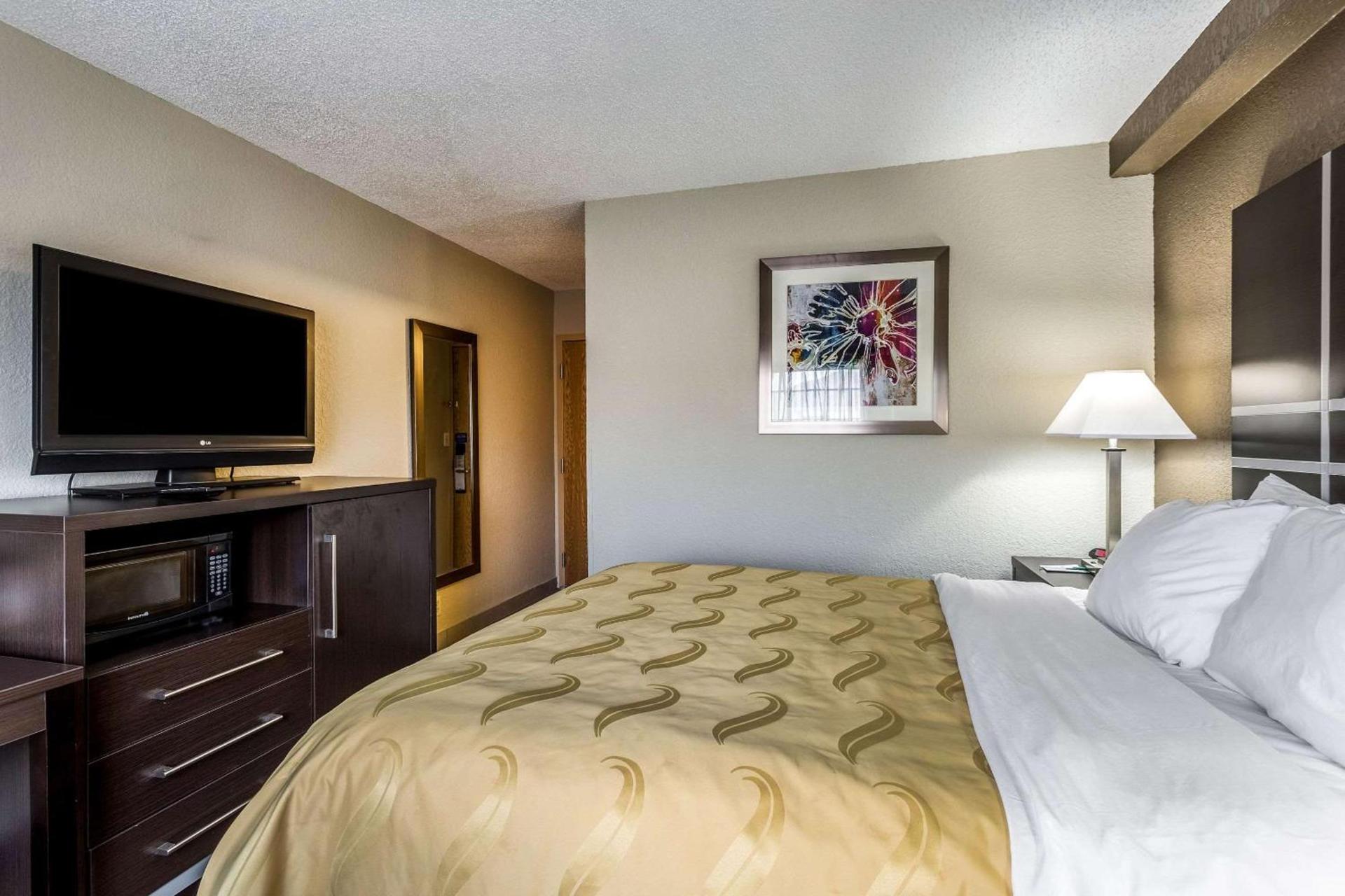 Quality Inn & Suites West El Paso I-10 photo 20