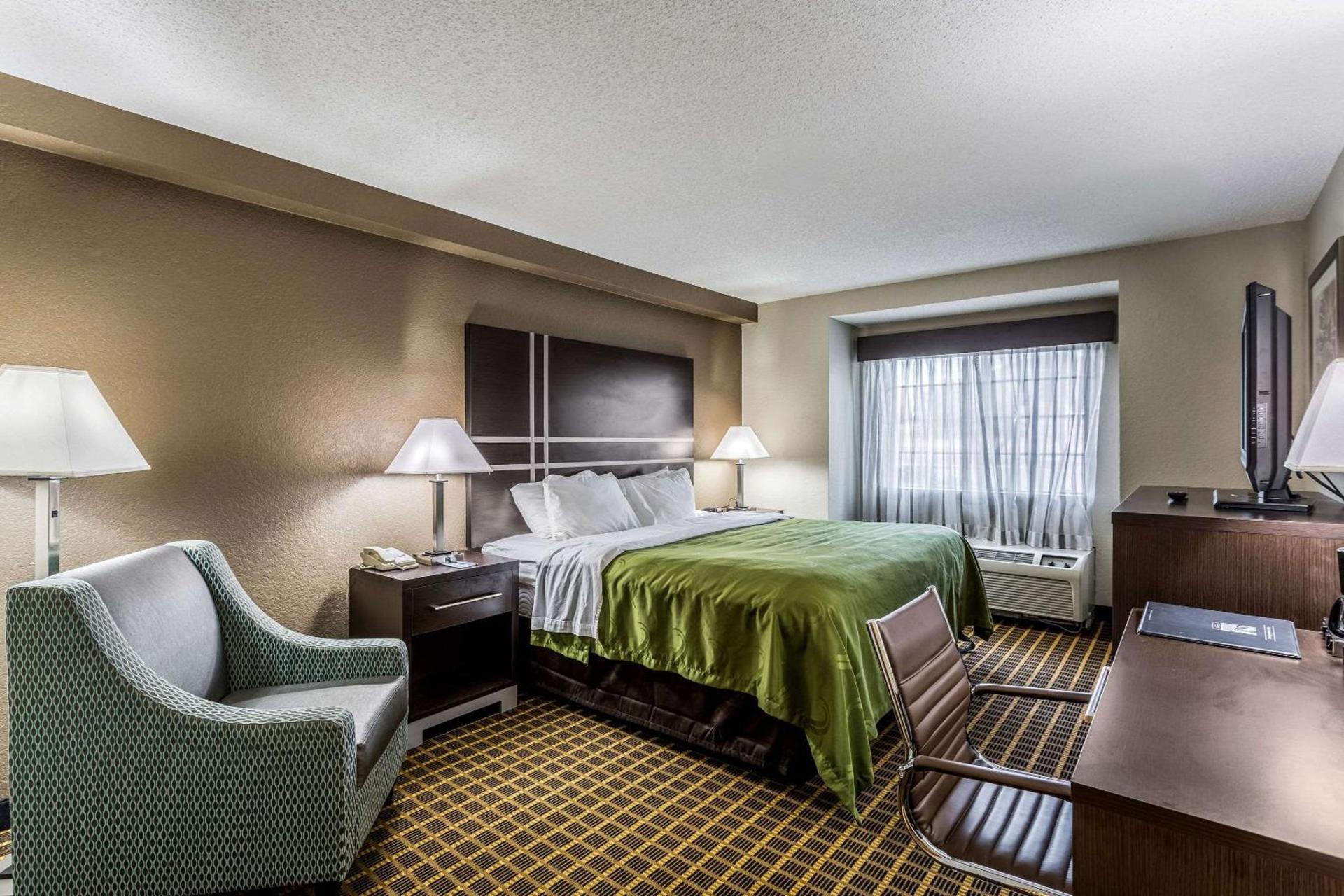 Quality Inn & Suites West El Paso I-10 photo 15