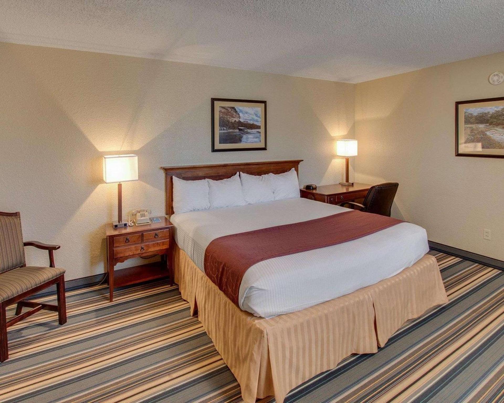 Days Inn by Wyndham Gatesville photo 21
