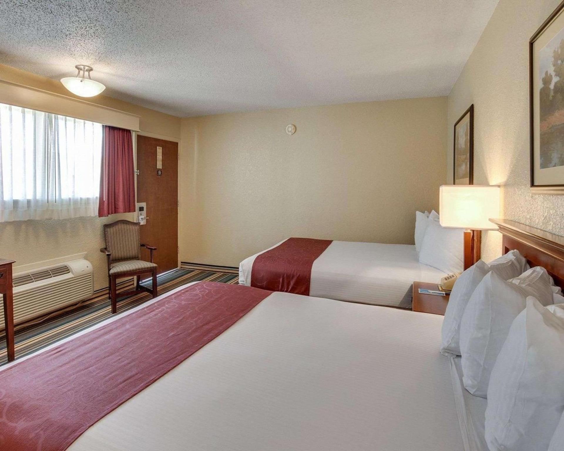 Days Inn by Wyndham Gatesville photo 11