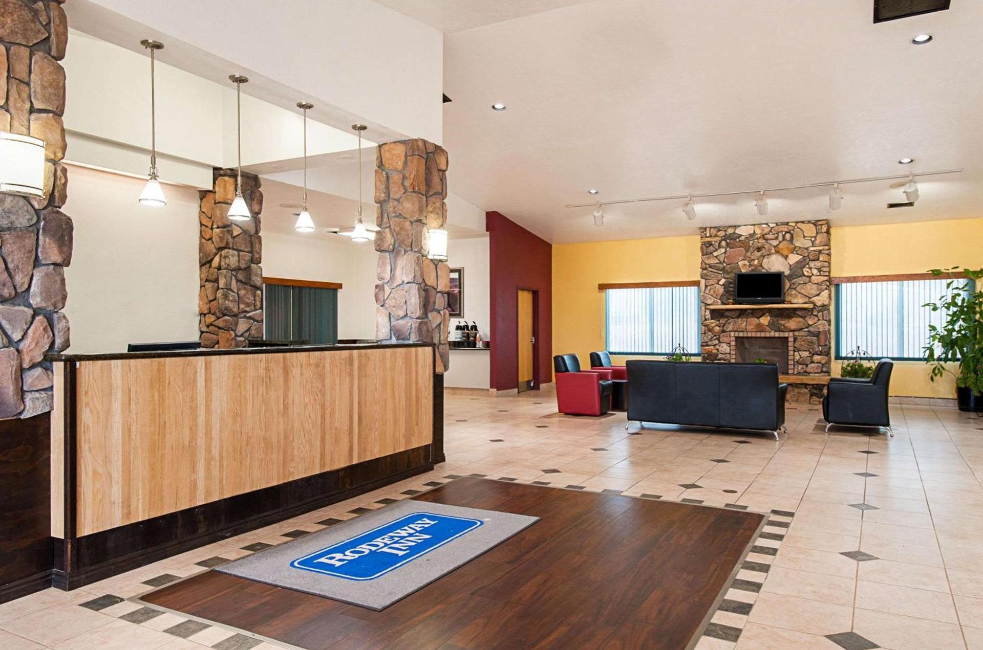 Rodeway Inn & Suites Blanding photo 4