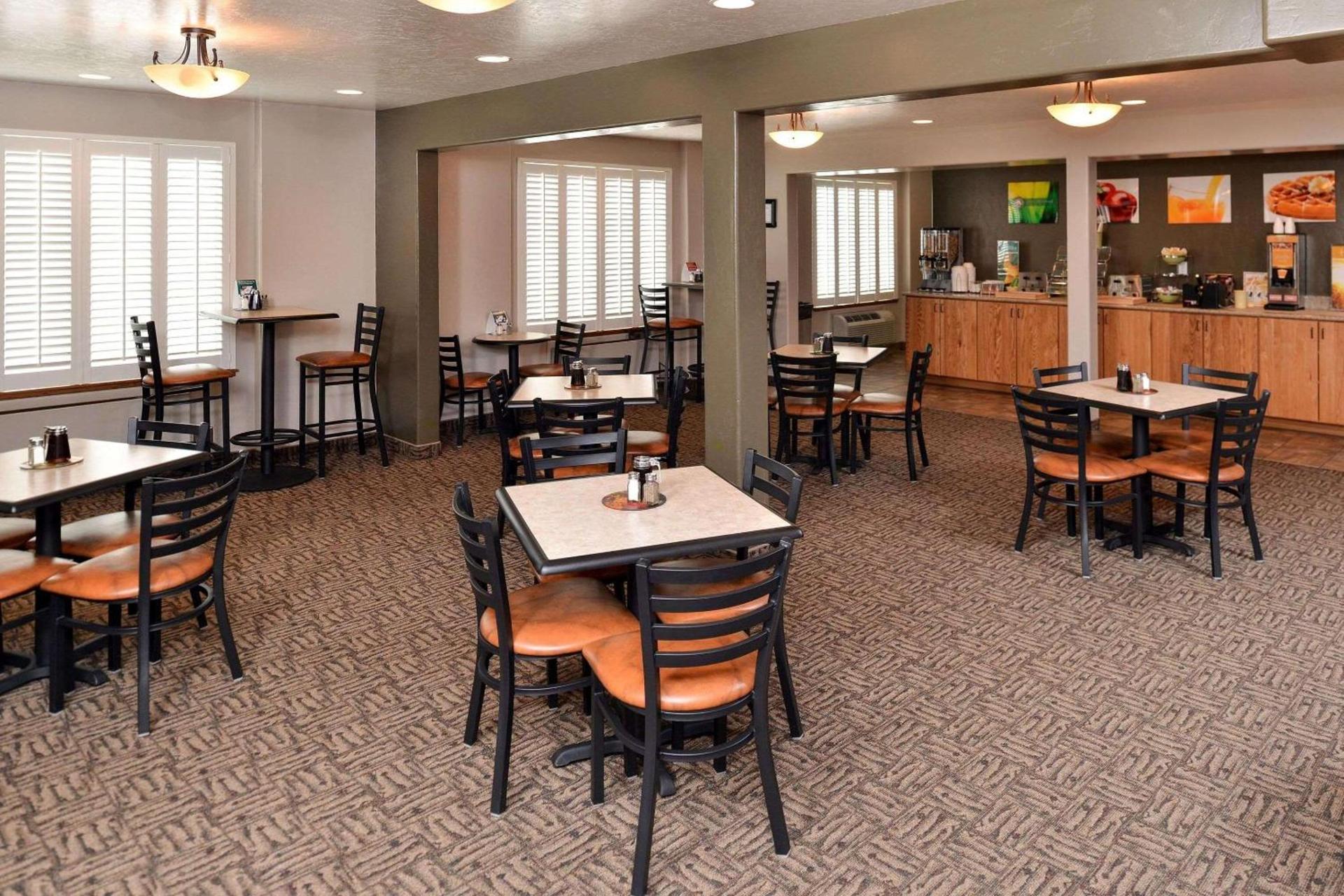 Quality Inn Vernal near Dinosaur National Monument photo 28