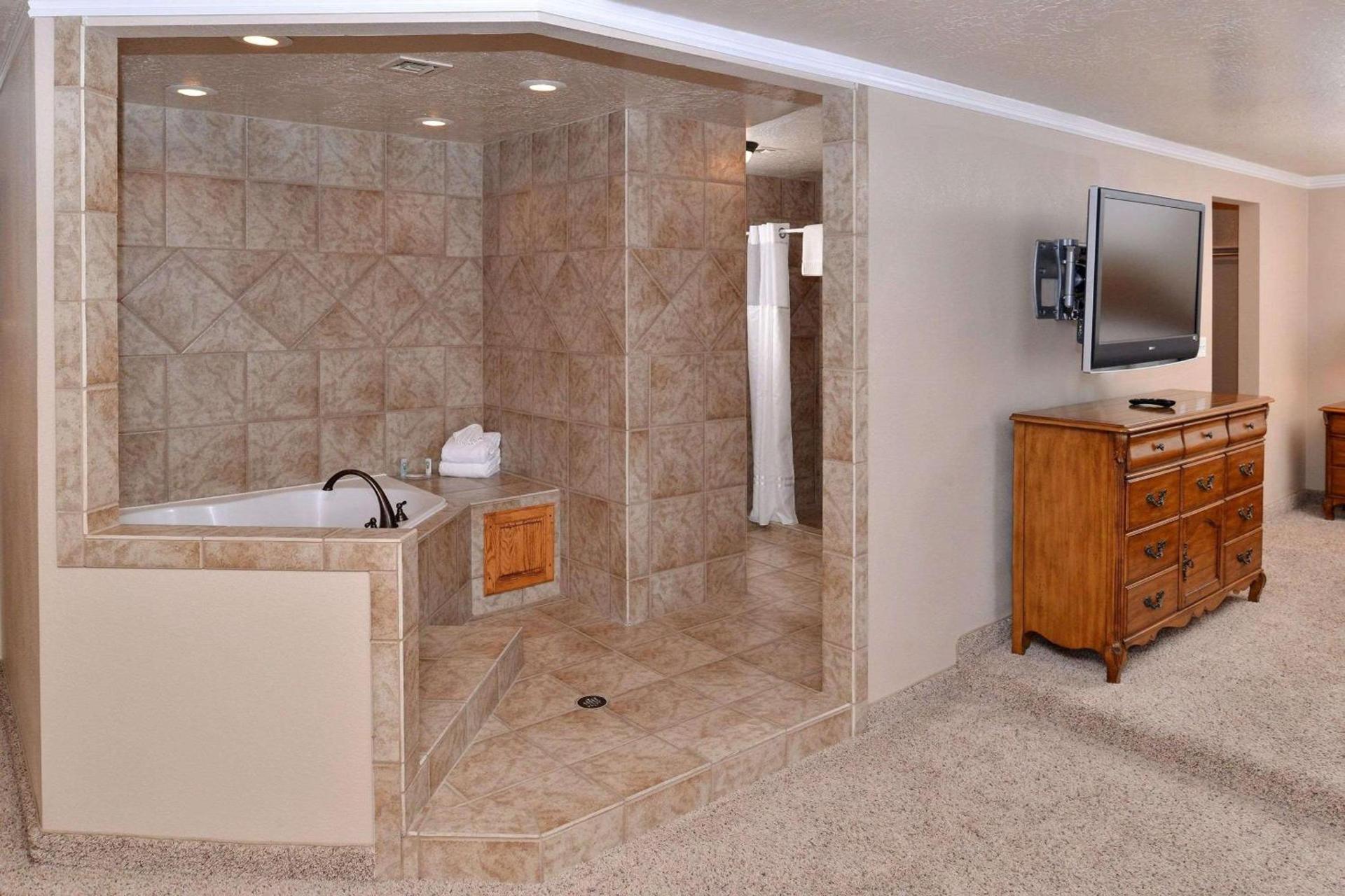 Quality Inn Vernal near Dinosaur National Monument photo 19