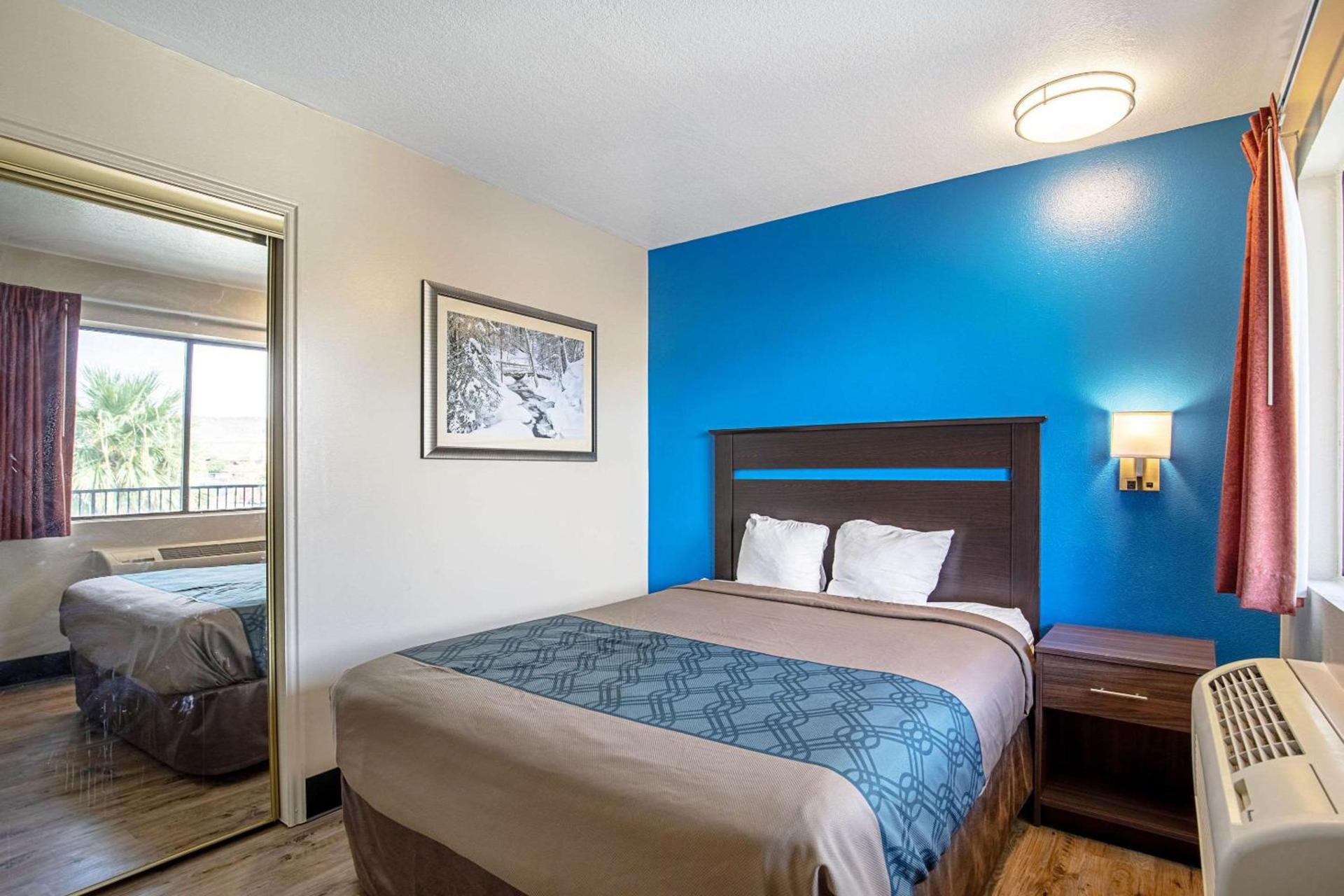 Rodeway Inn St George North - Near Pioneer Park photo 5