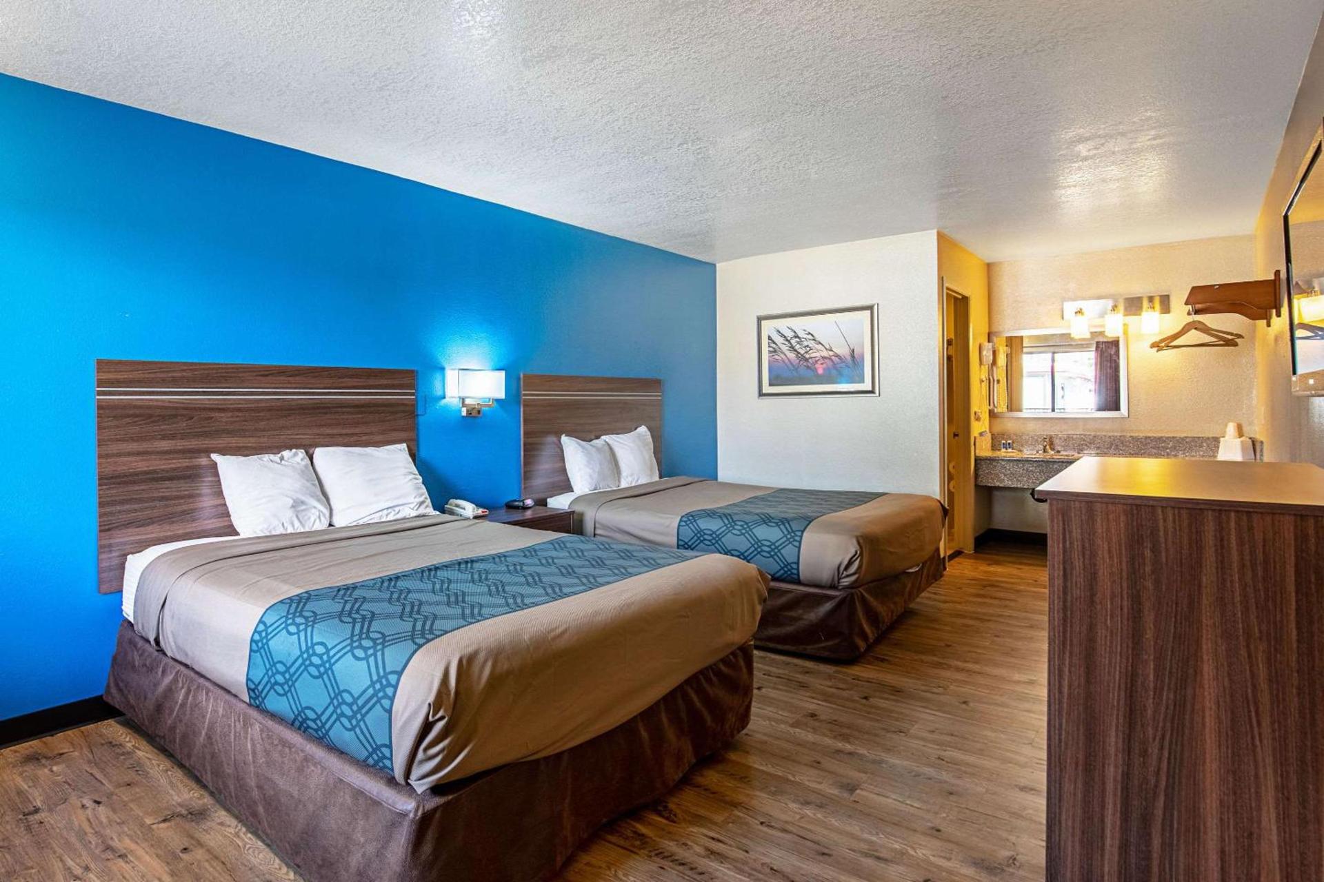 Rodeway Inn St George North - Near Pioneer Park photo 7