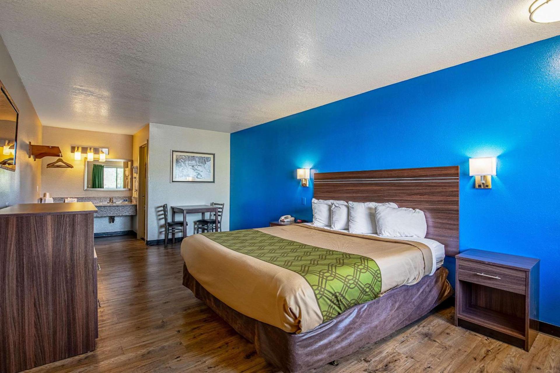 Rodeway Inn St George North - Near Pioneer Park photo 9