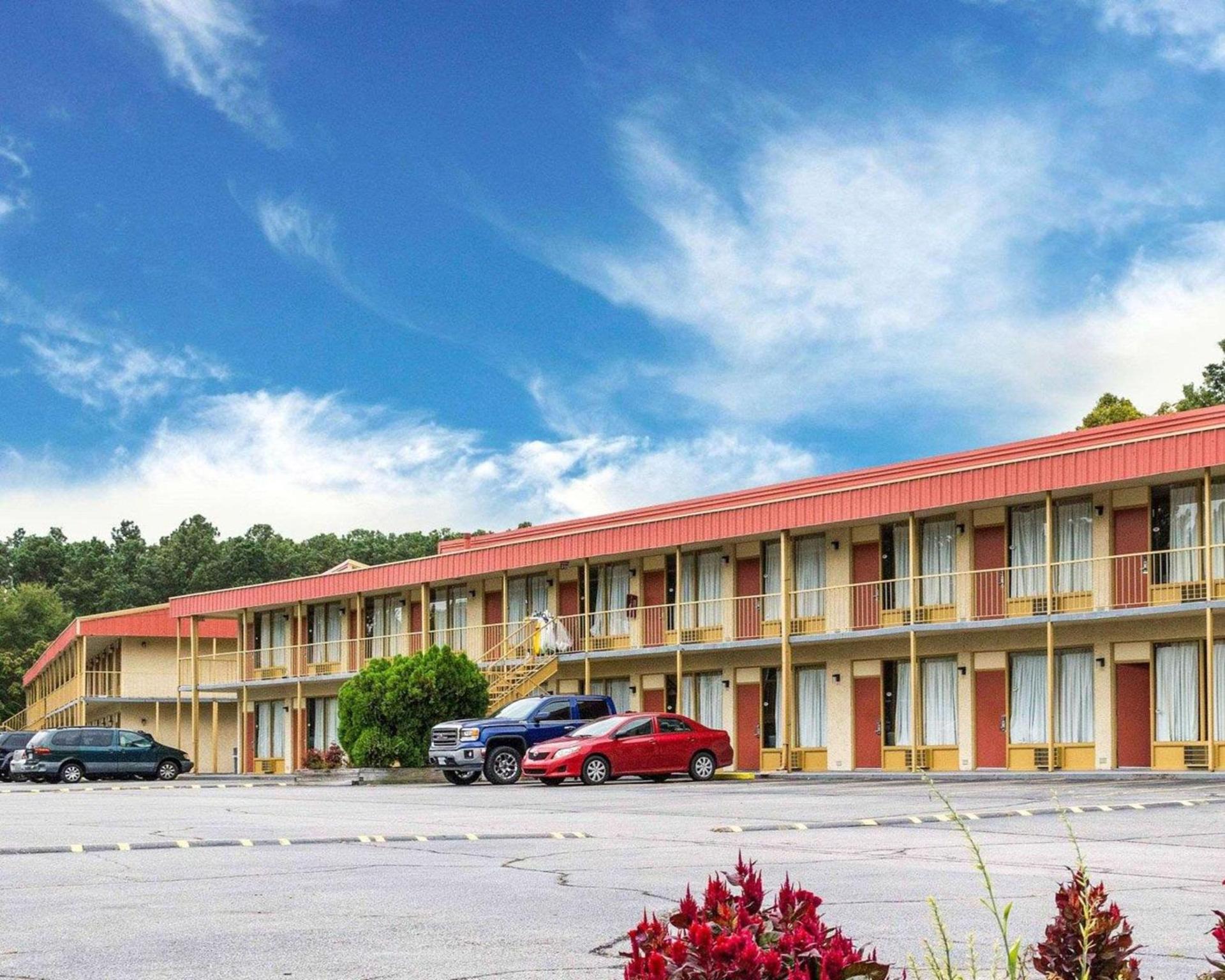 Econo Lodge Petersburg - Fort Lee photo 3