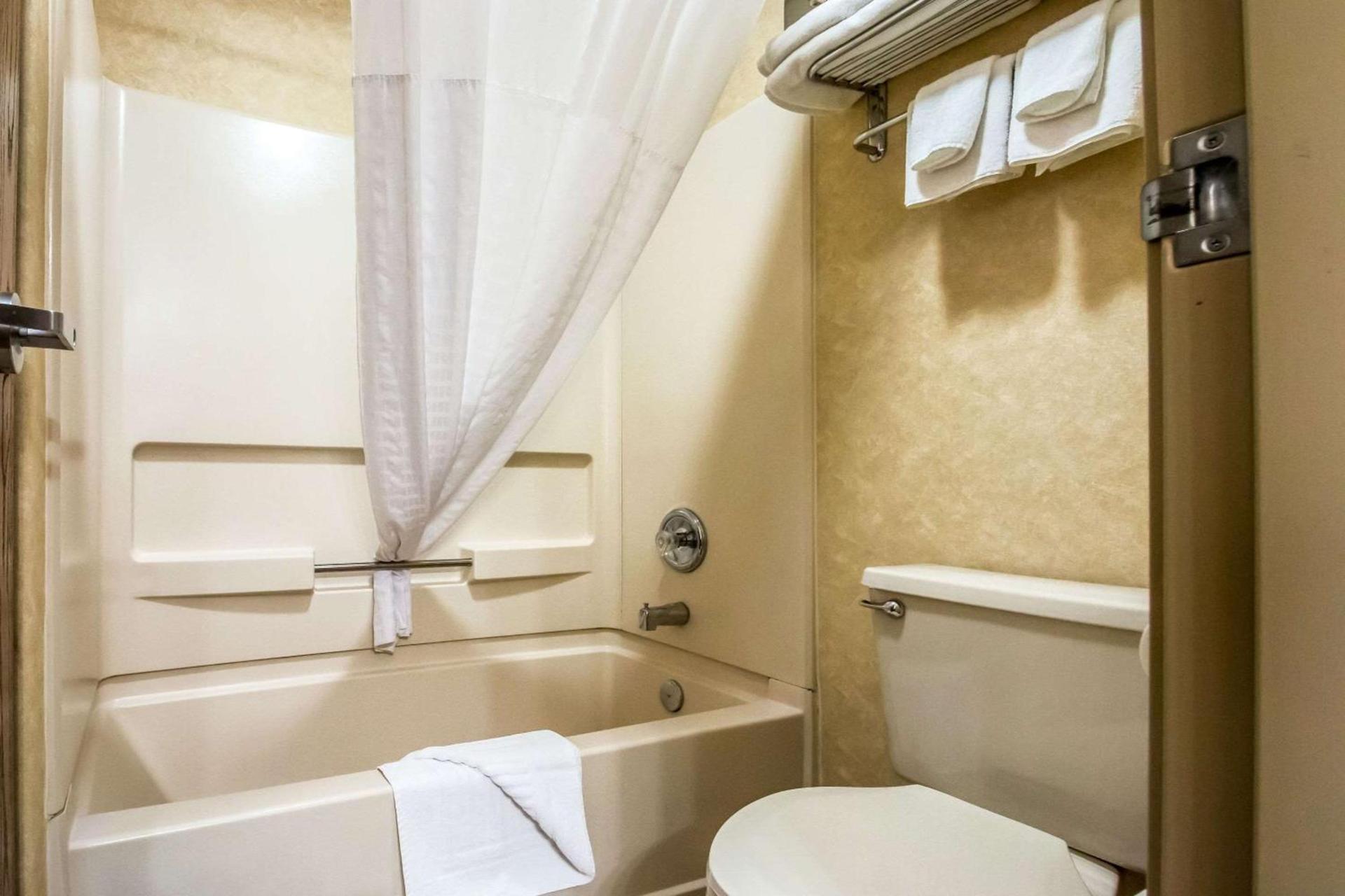 Comfort Inn Green River National Park Area photo 21