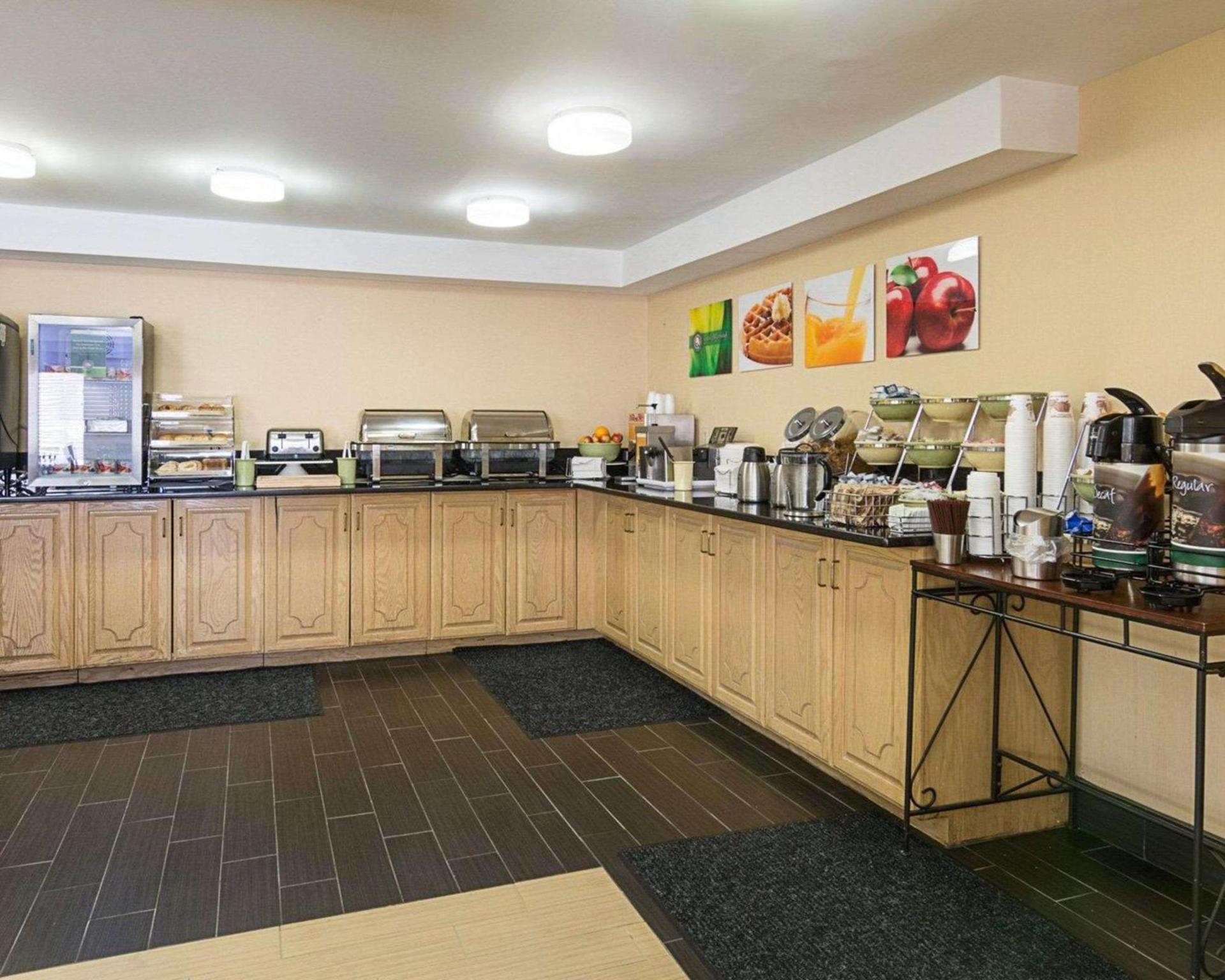 Quality Inn Richmond Airport photo 14