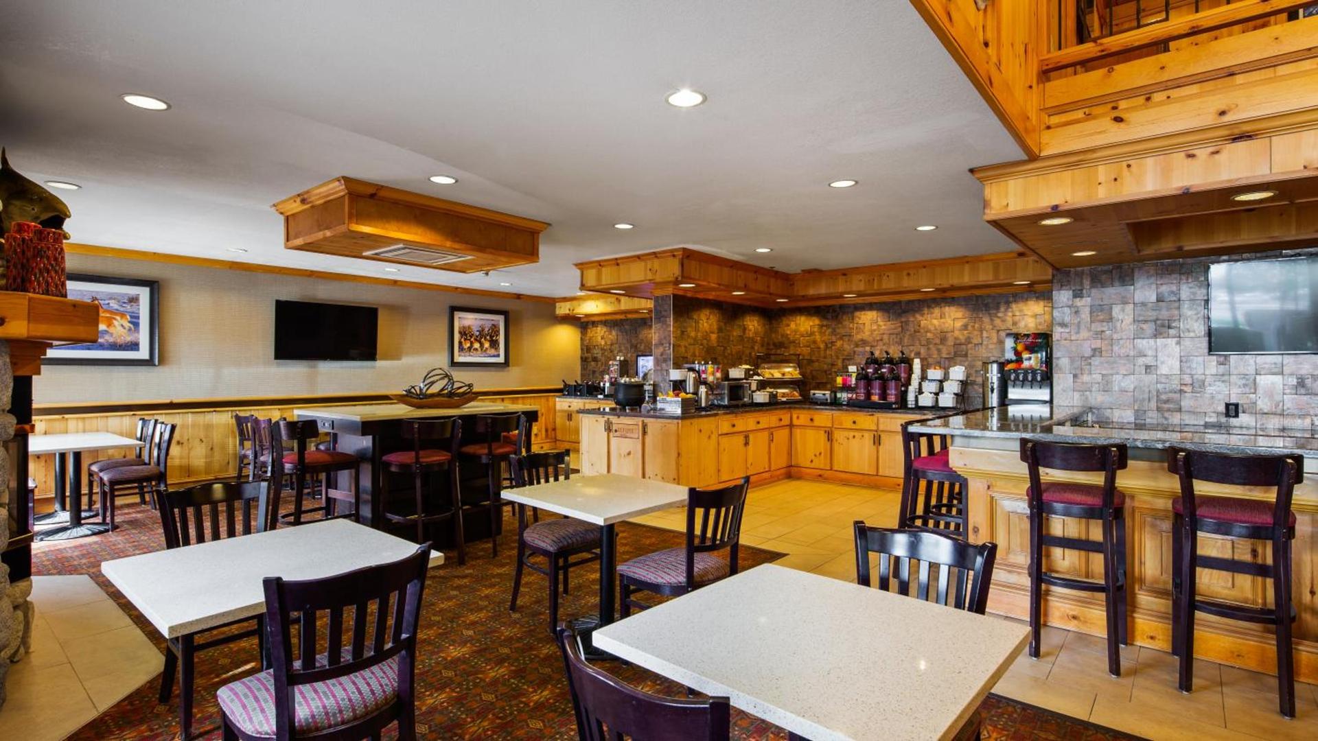Best Western Plus Olympic Inn photo 49