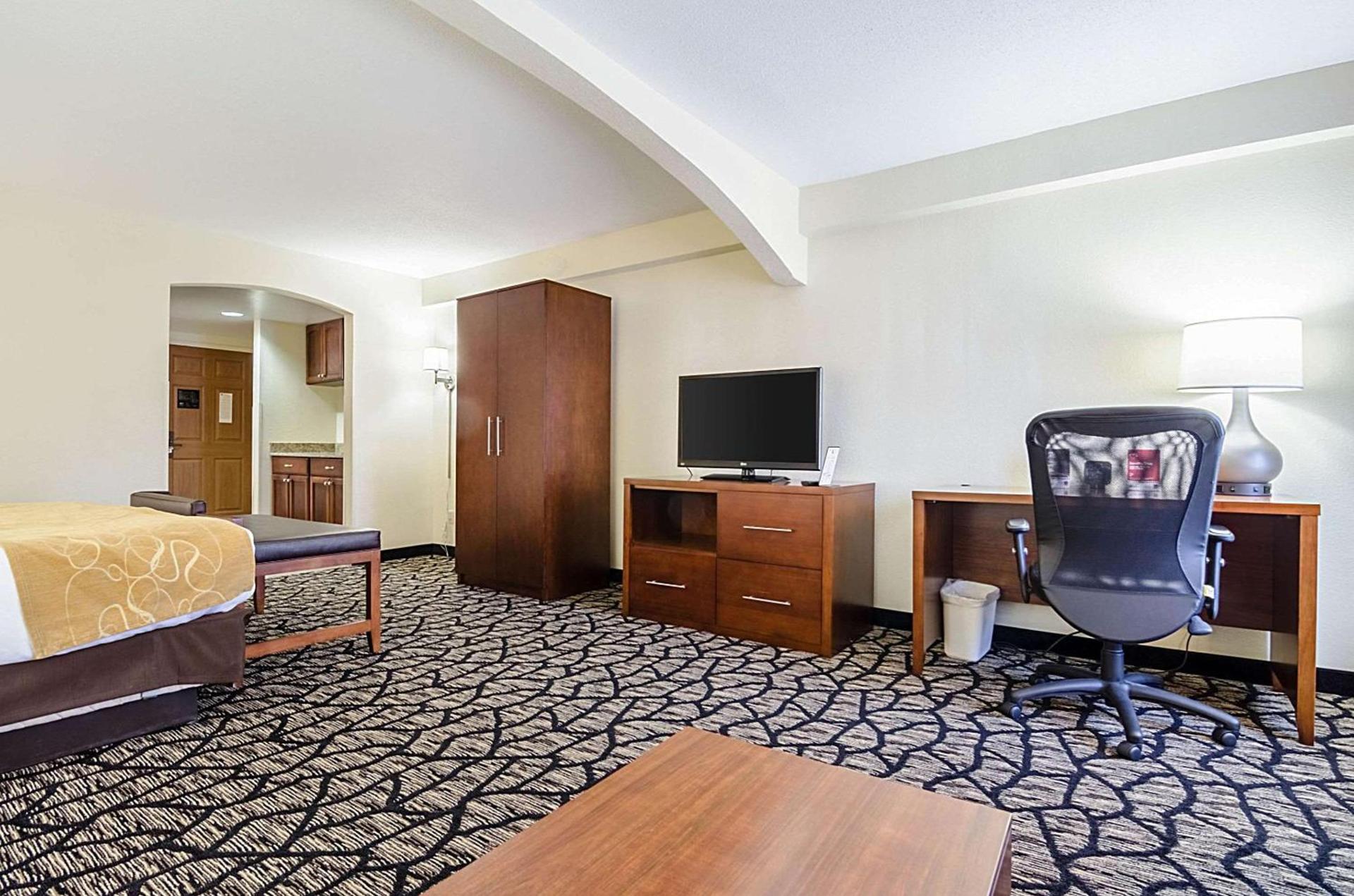 Comfort Suites Innsbrook - Short Pump photo 18