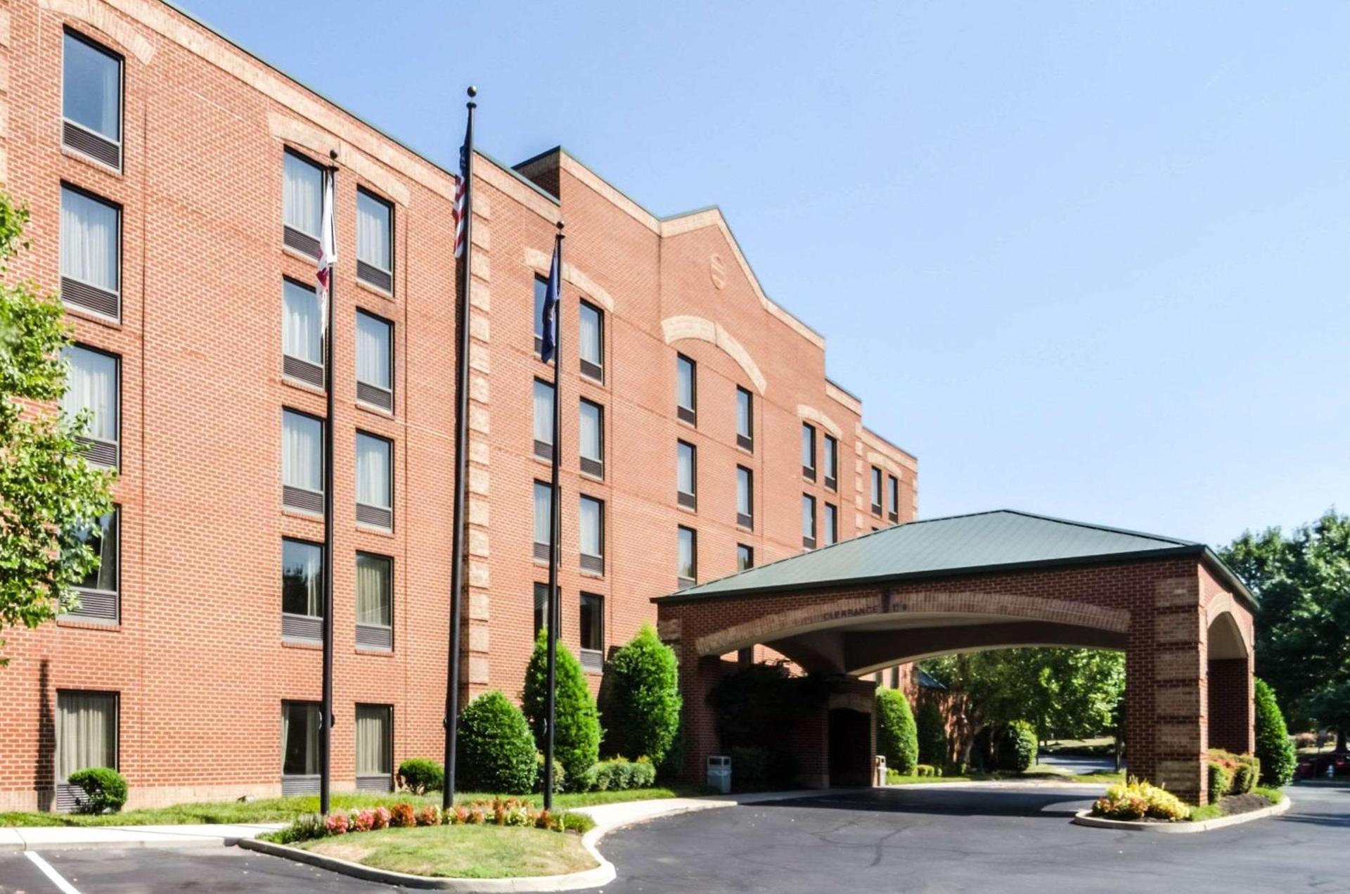 Comfort Suites Innsbrook - Short Pump photo 2