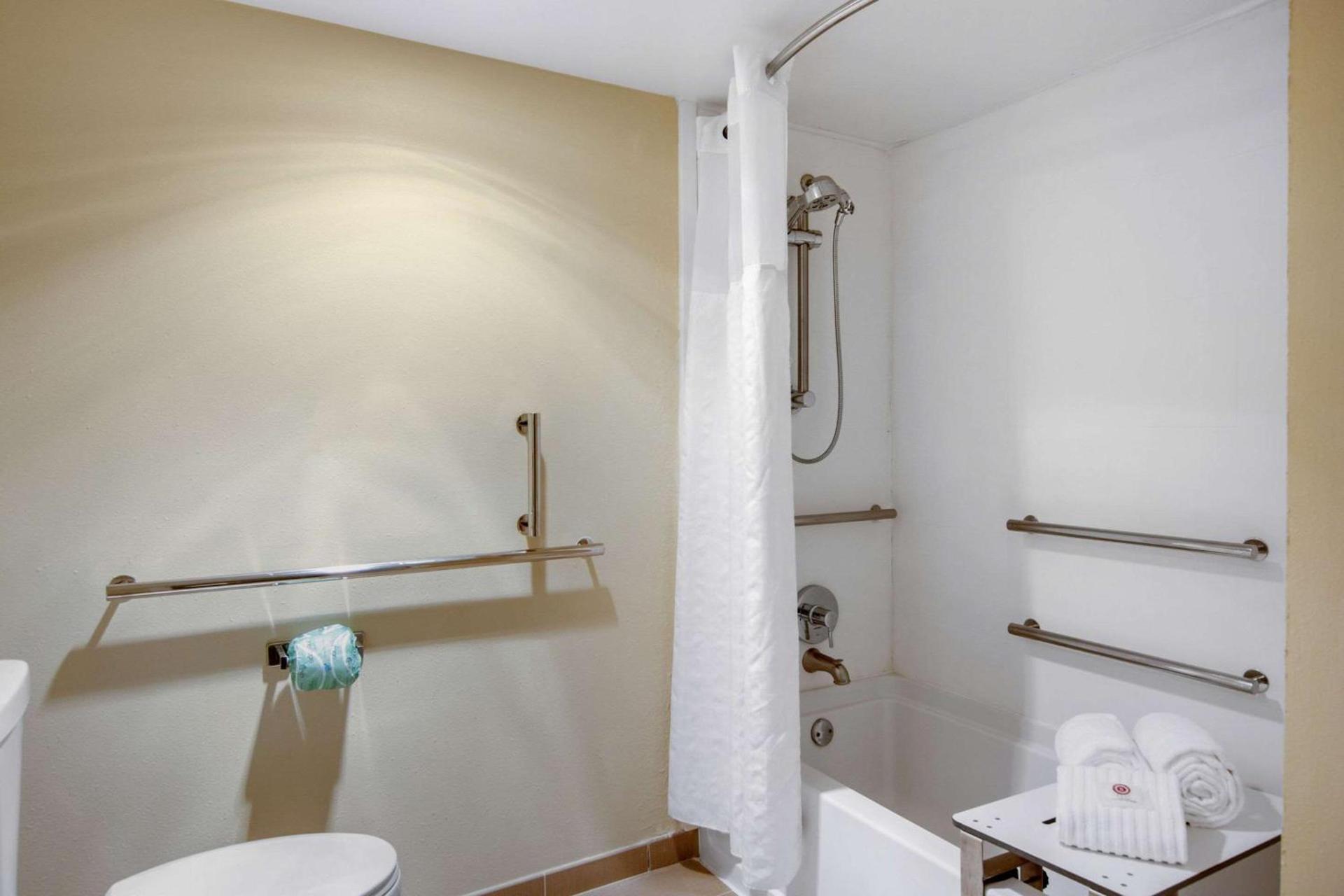 Comfort Inn Chester - Richmond South photo 5