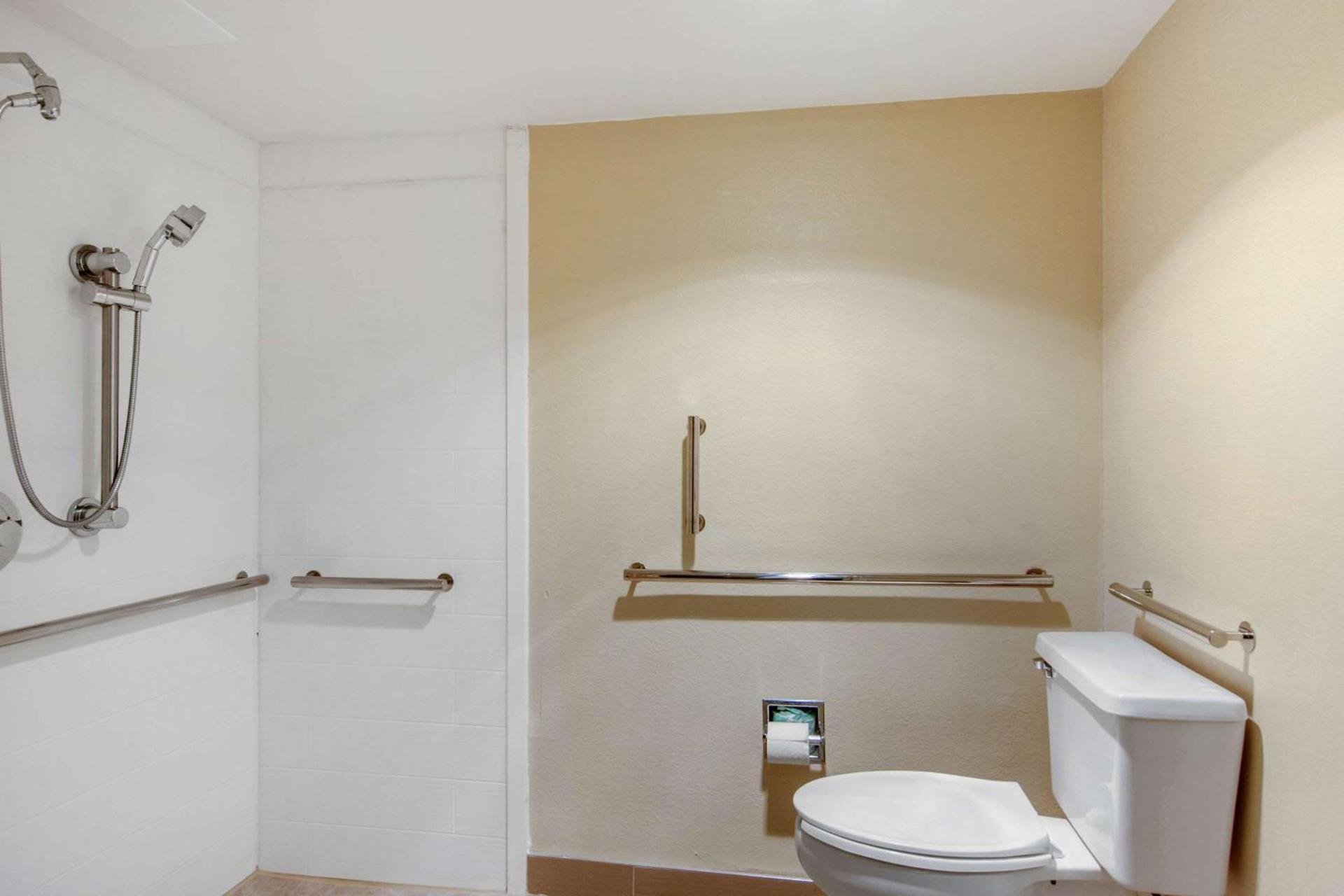 Comfort Inn Chester - Richmond South photo 4