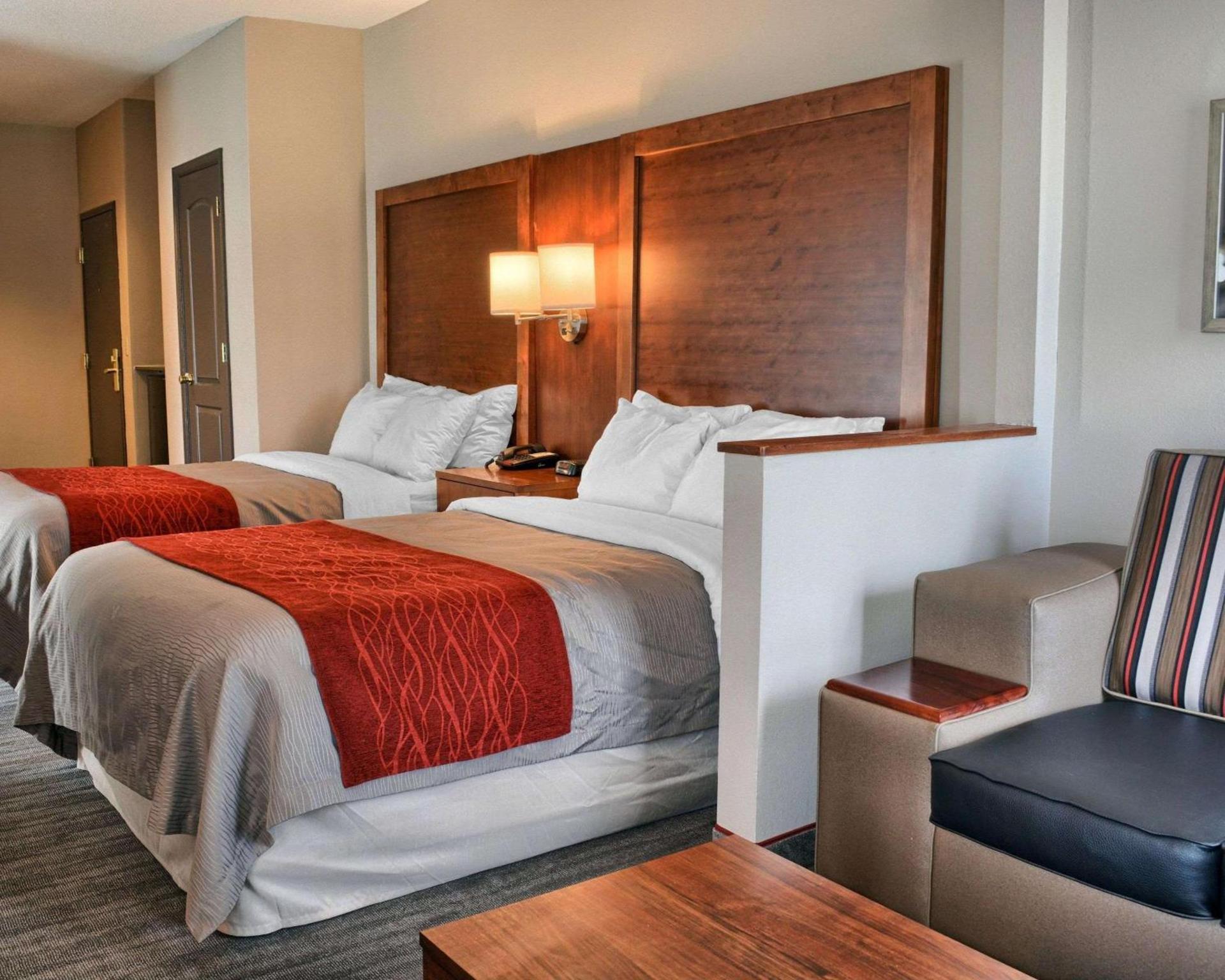 Comfort Inn Ruther Glen near Kings Dominion photo 9
