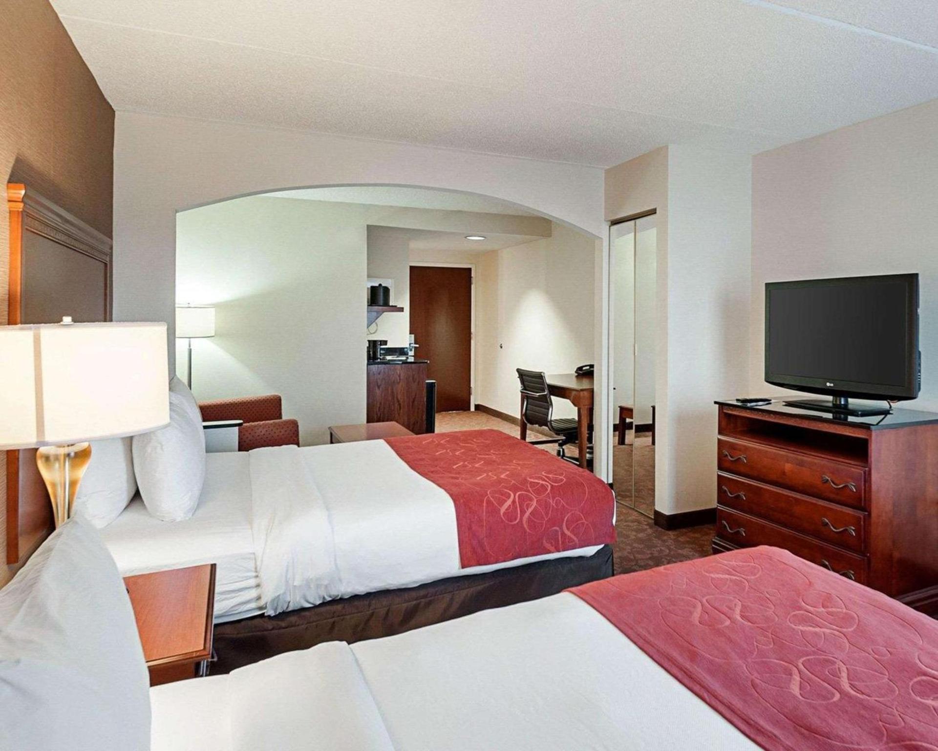 Comfort Suites Dulles Airport photo 11