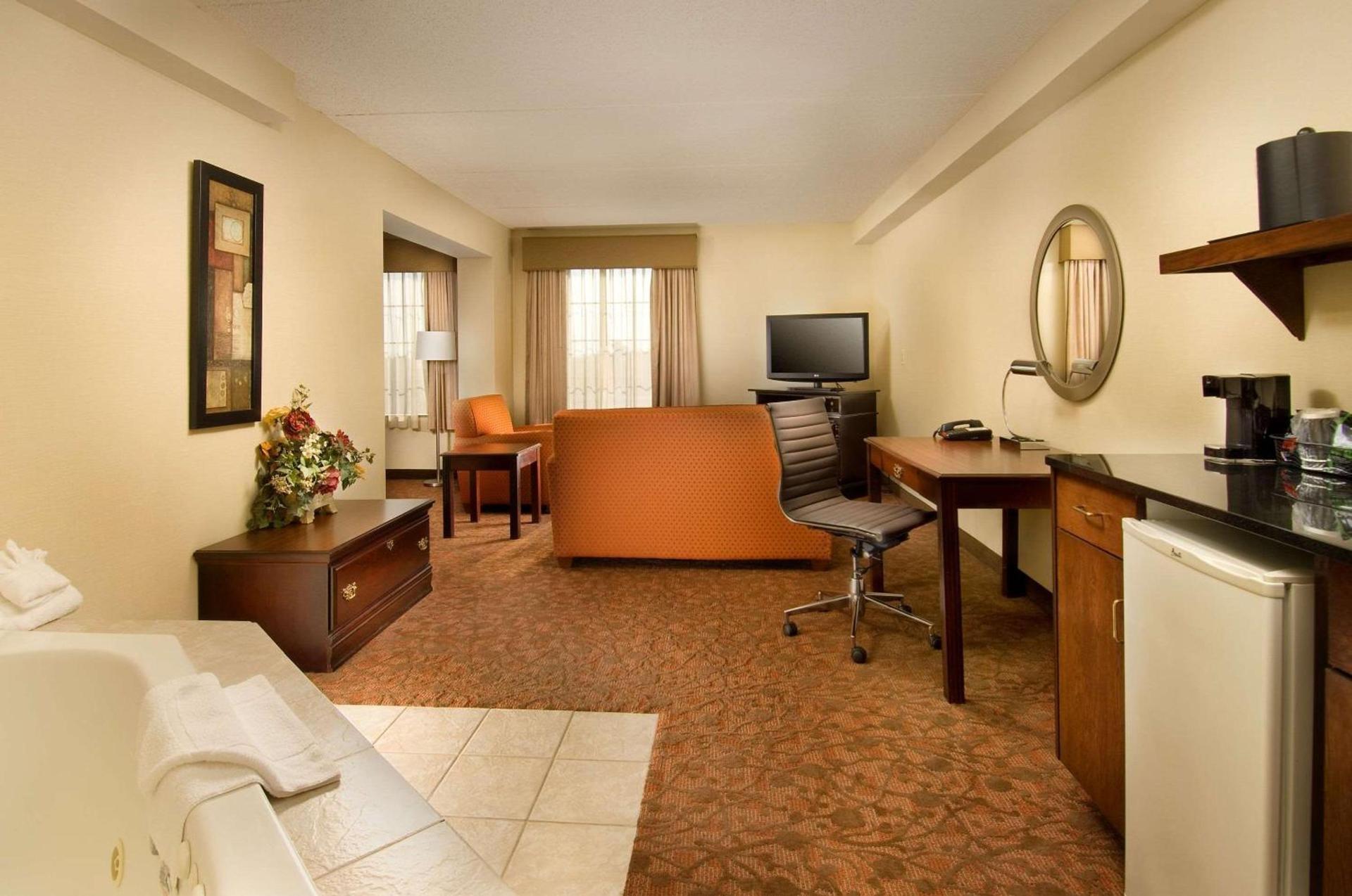 Comfort Suites Dulles Airport photo 8