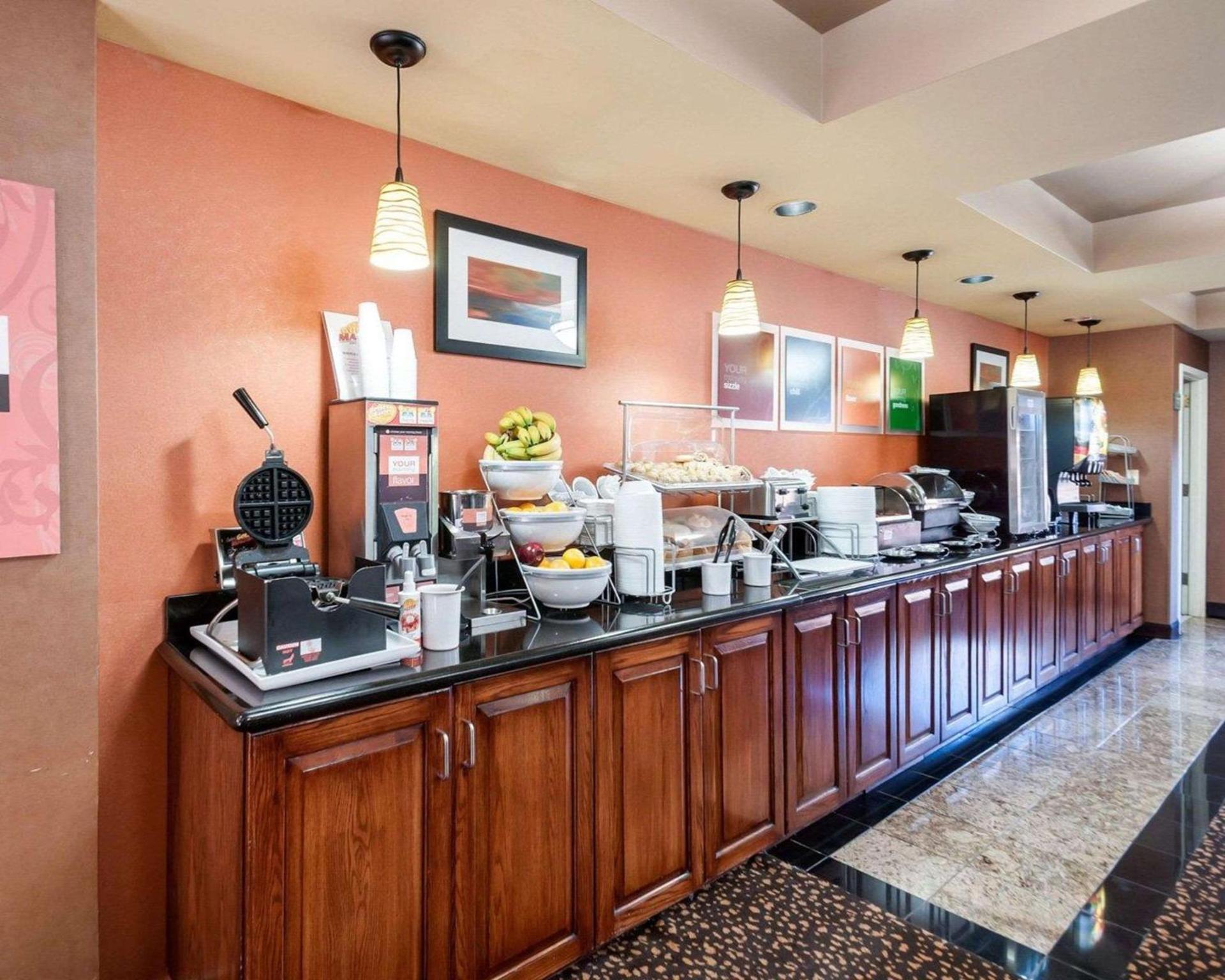 Comfort Suites Dulles Airport photo 21