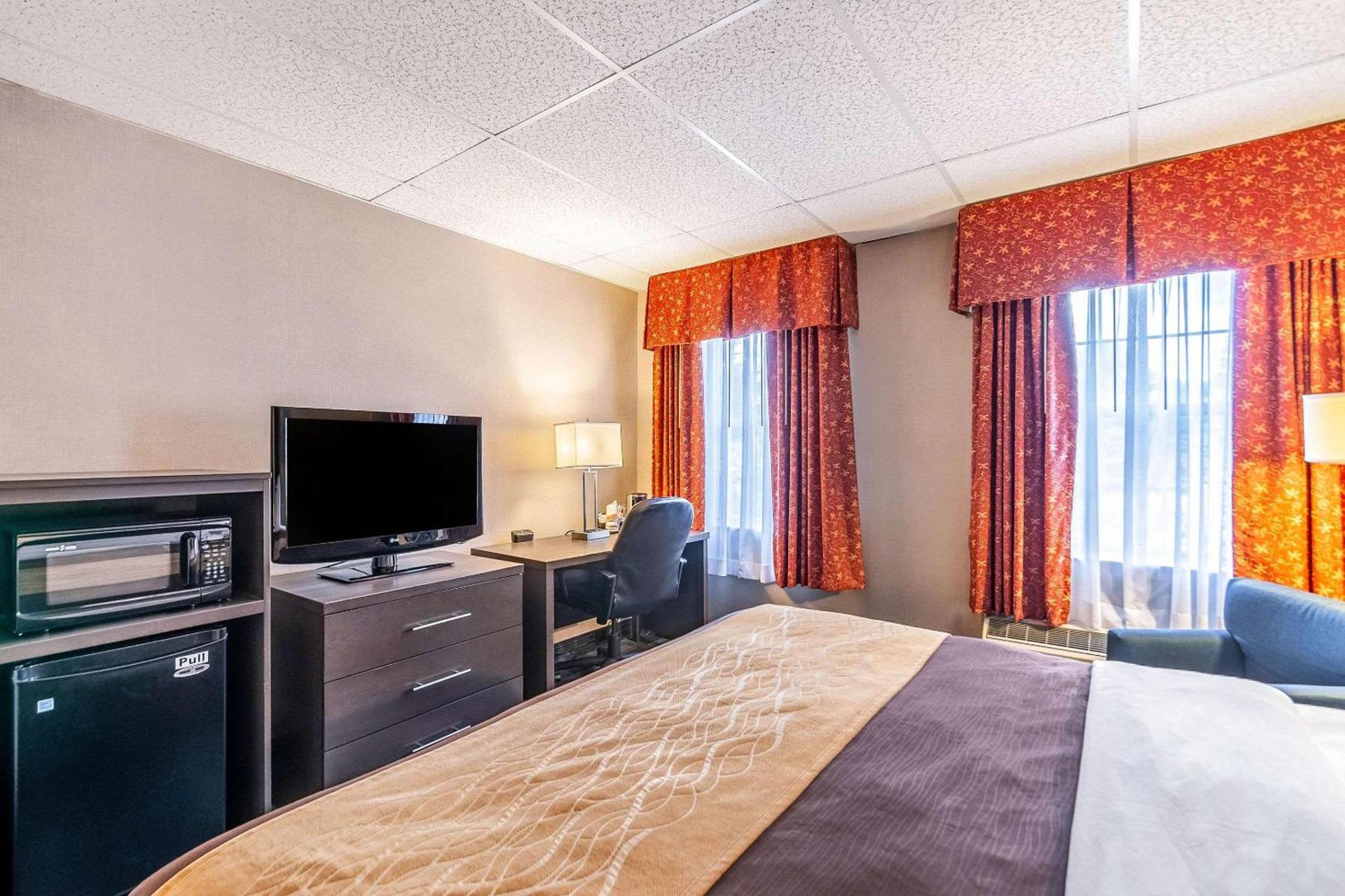 Comfort Inn Ballston photo 10