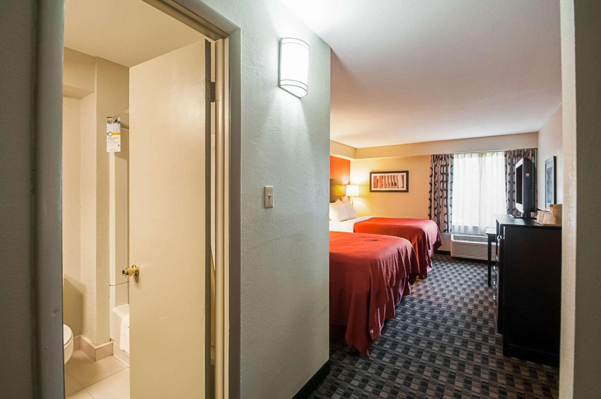 Quality Inn near Potomac Mills photo 11