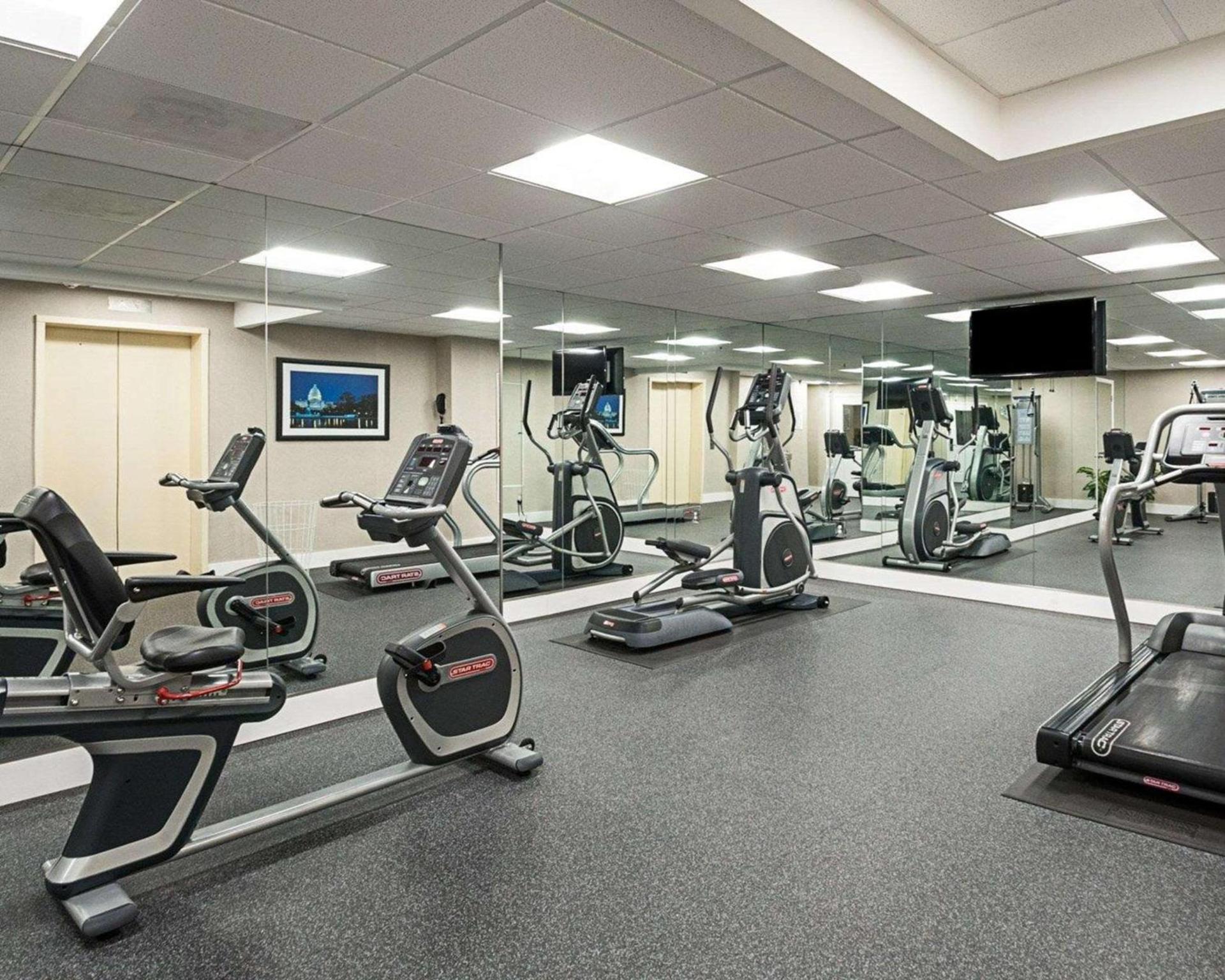 Comfort Inn Ballston photo 29
