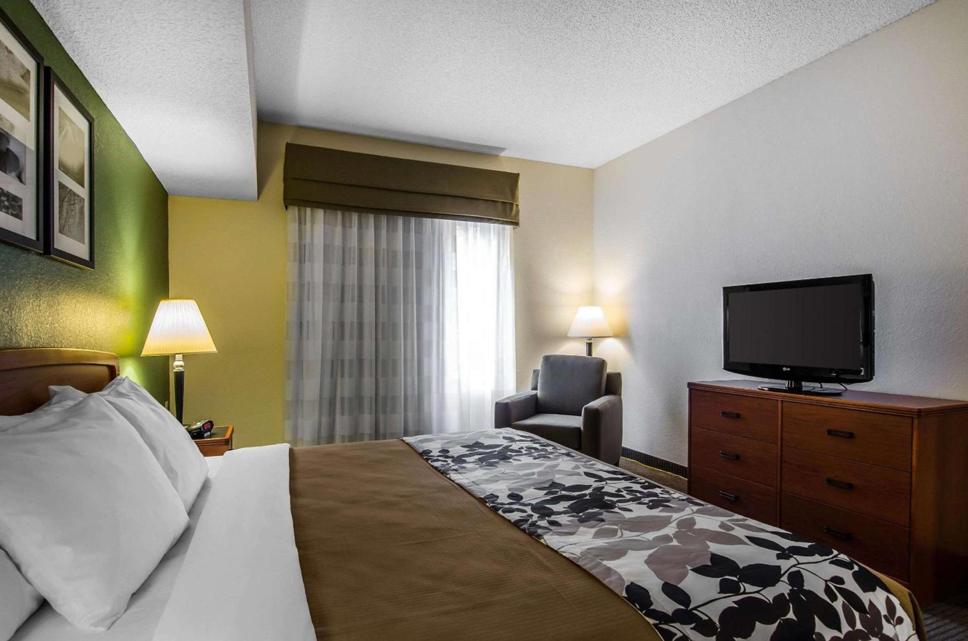 Sleep Inn & Suites Danville Hwy 58 photo 22