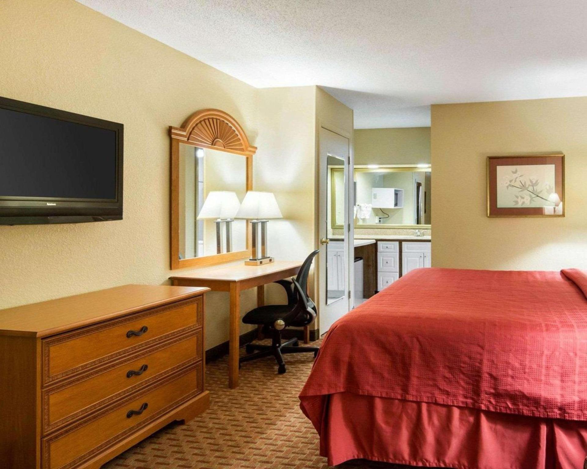 Quality Inn South Hill I-85 photo 8