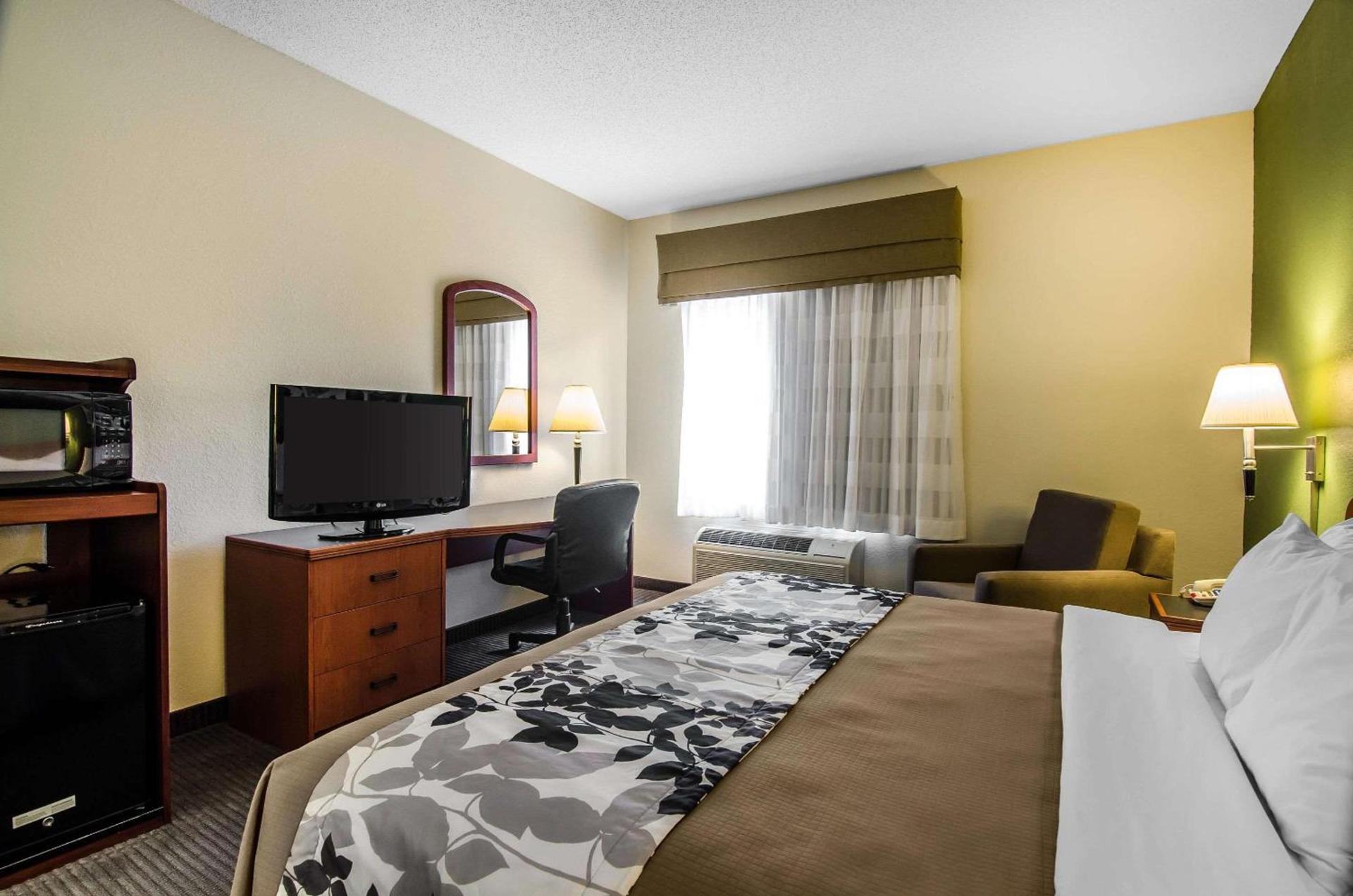 Sleep Inn & Suites Danville Hwy 58 photo 13