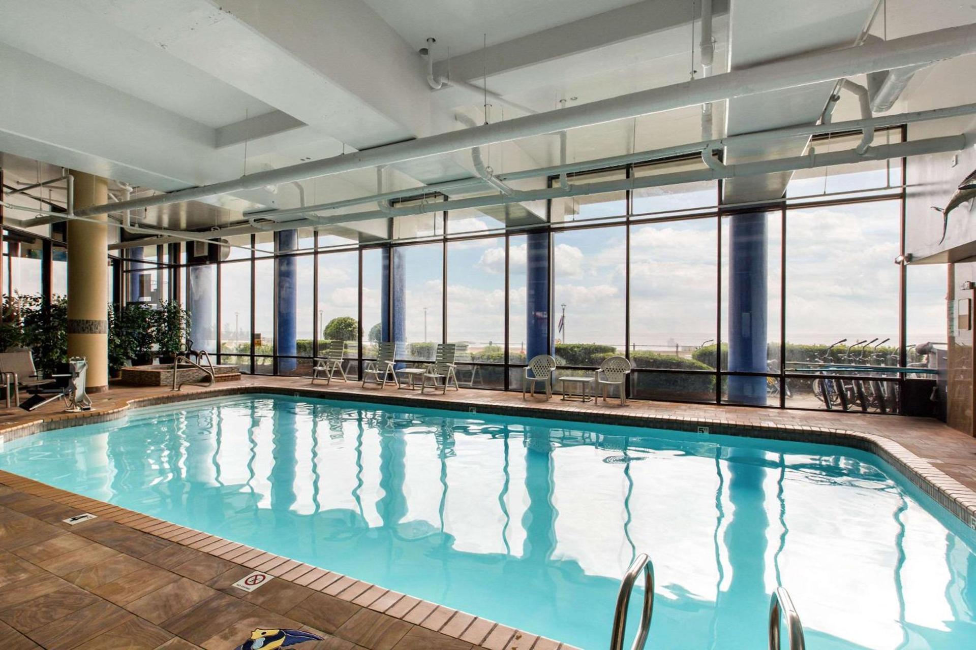 Coastal Hotel & Suites Virginia Beach - Oceanfront photo 4
