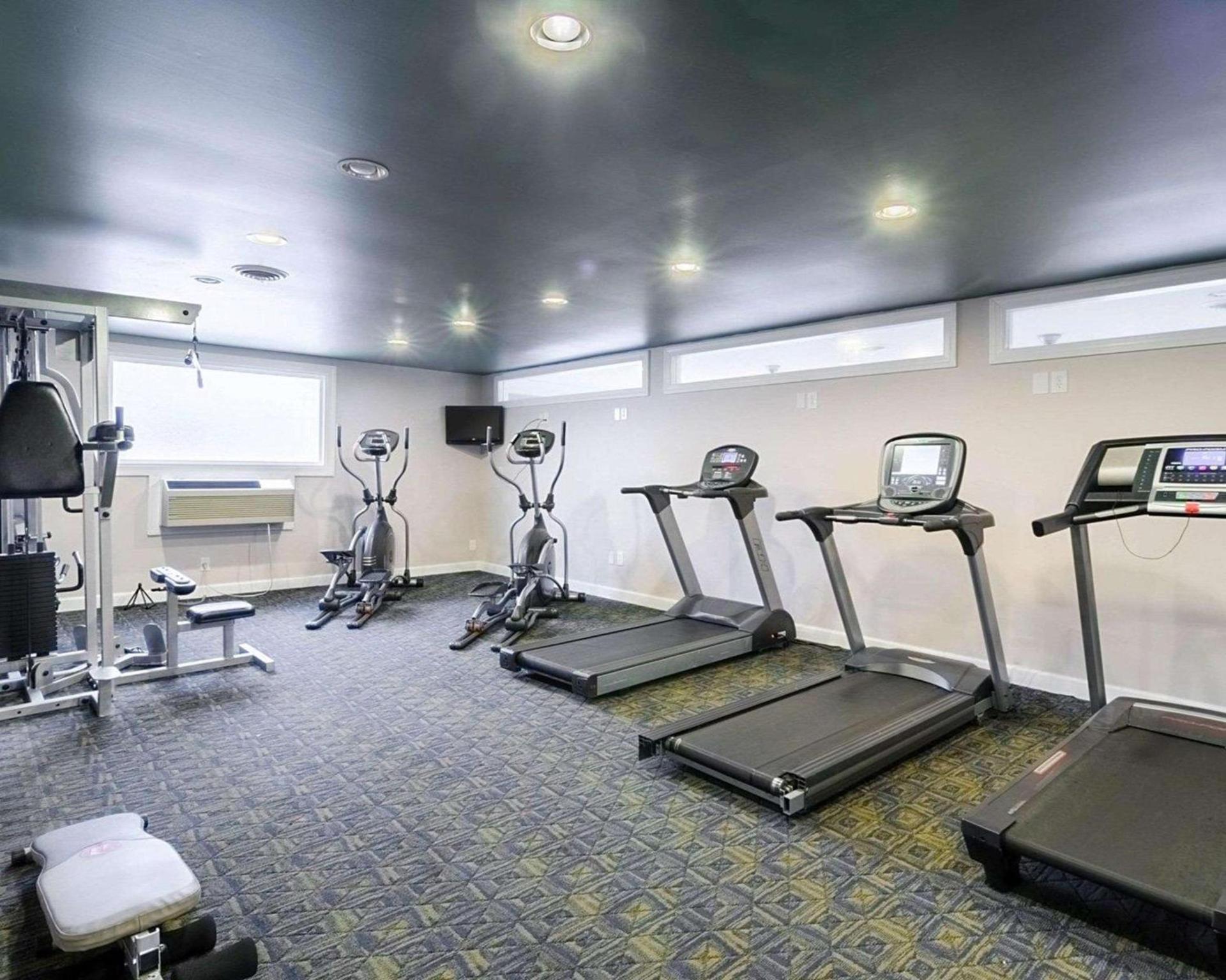 Rodeway Inn & Suites Williamsburg Central photo 23