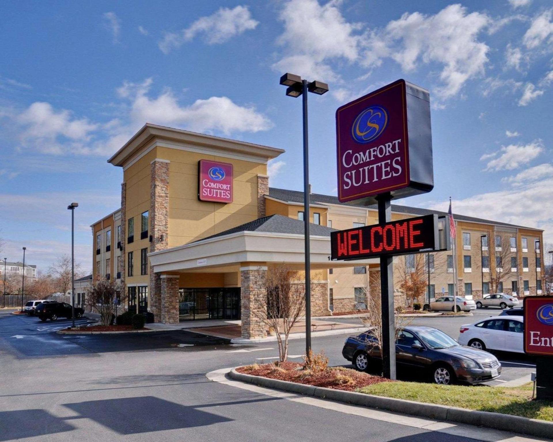 Comfort Suites Salem-Roanoke I-81 photo 4