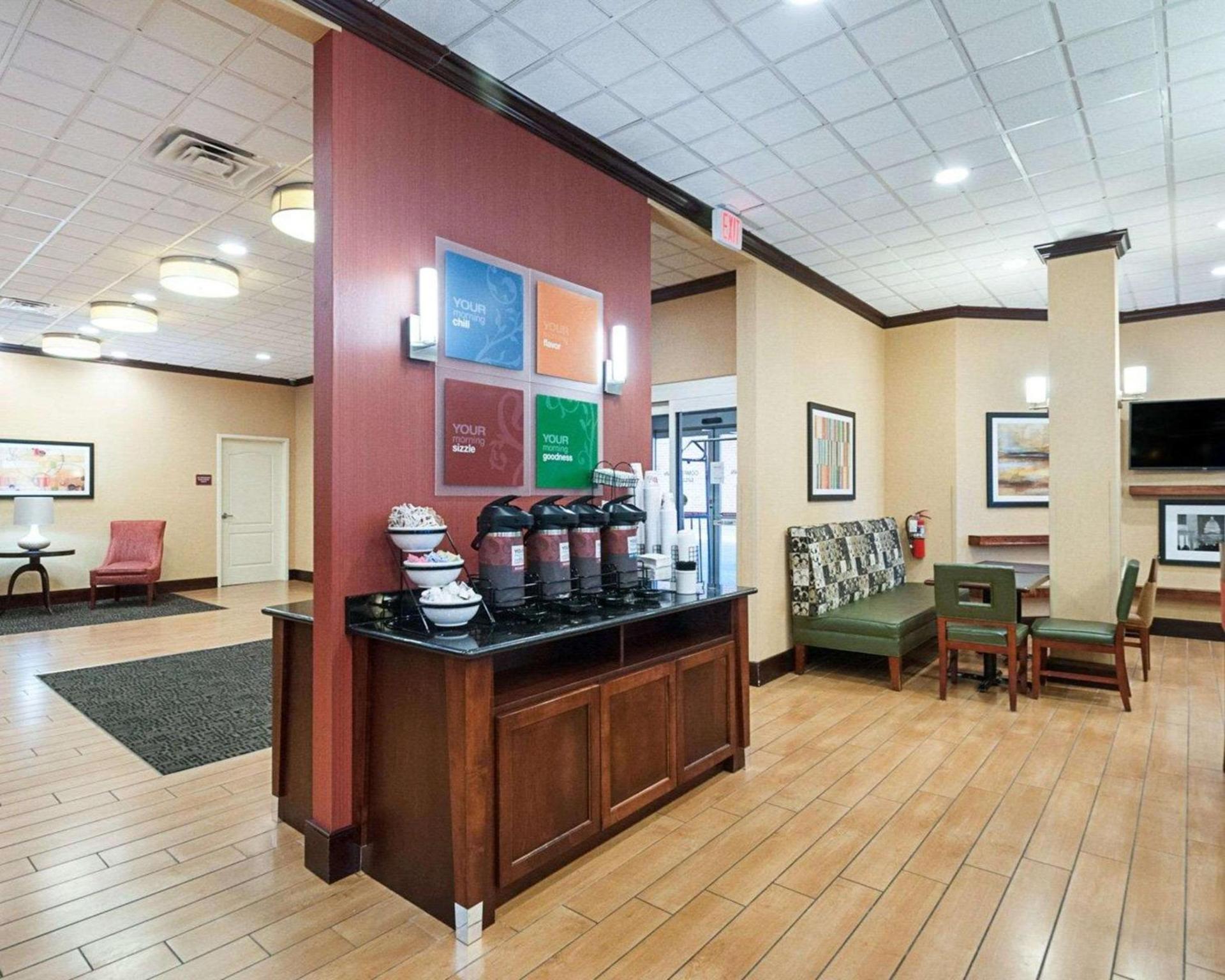 Comfort Inn Ballston photo 43