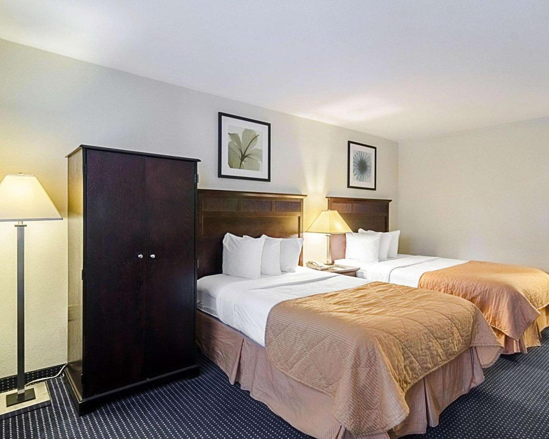 Rodeway Inn & Suites Williamsburg Central photo 10