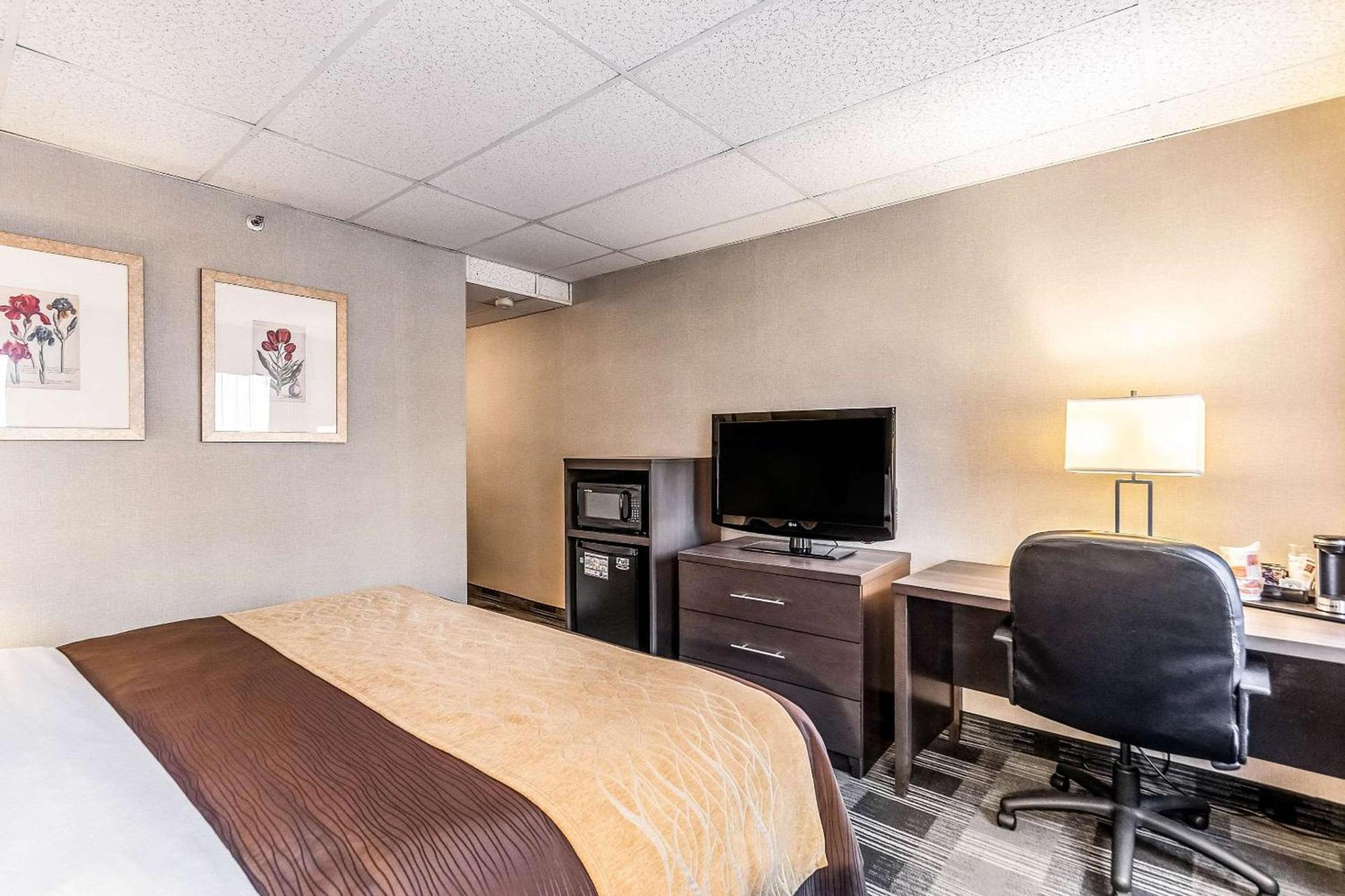Comfort Inn Ballston photo 9