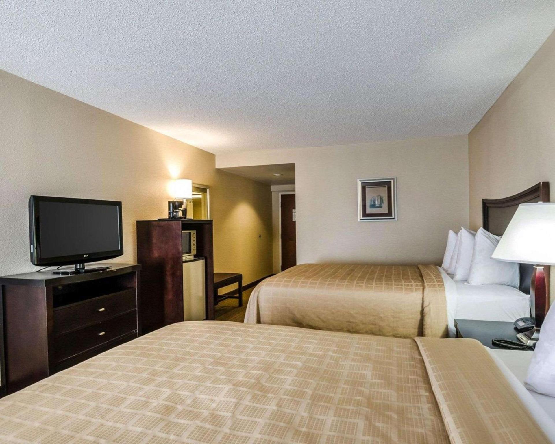 Quality Inn Troutville - Roanoke North photo 3