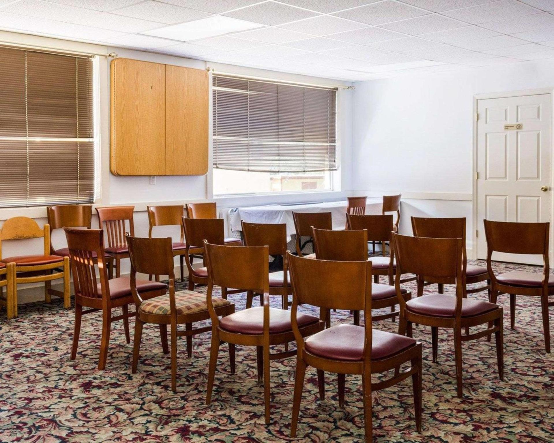 Rodeway Inn Colonial Heights I-95 photo 27
