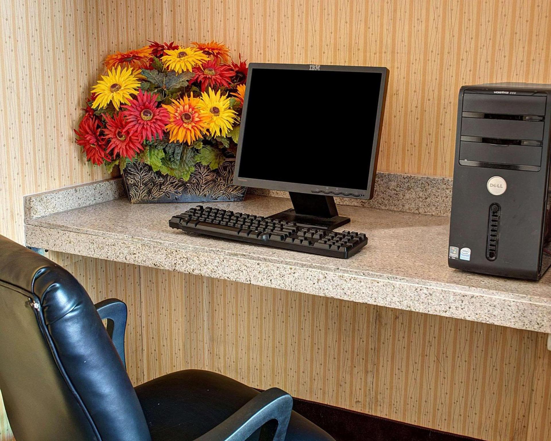 Quality Inn Richmond North photo 24