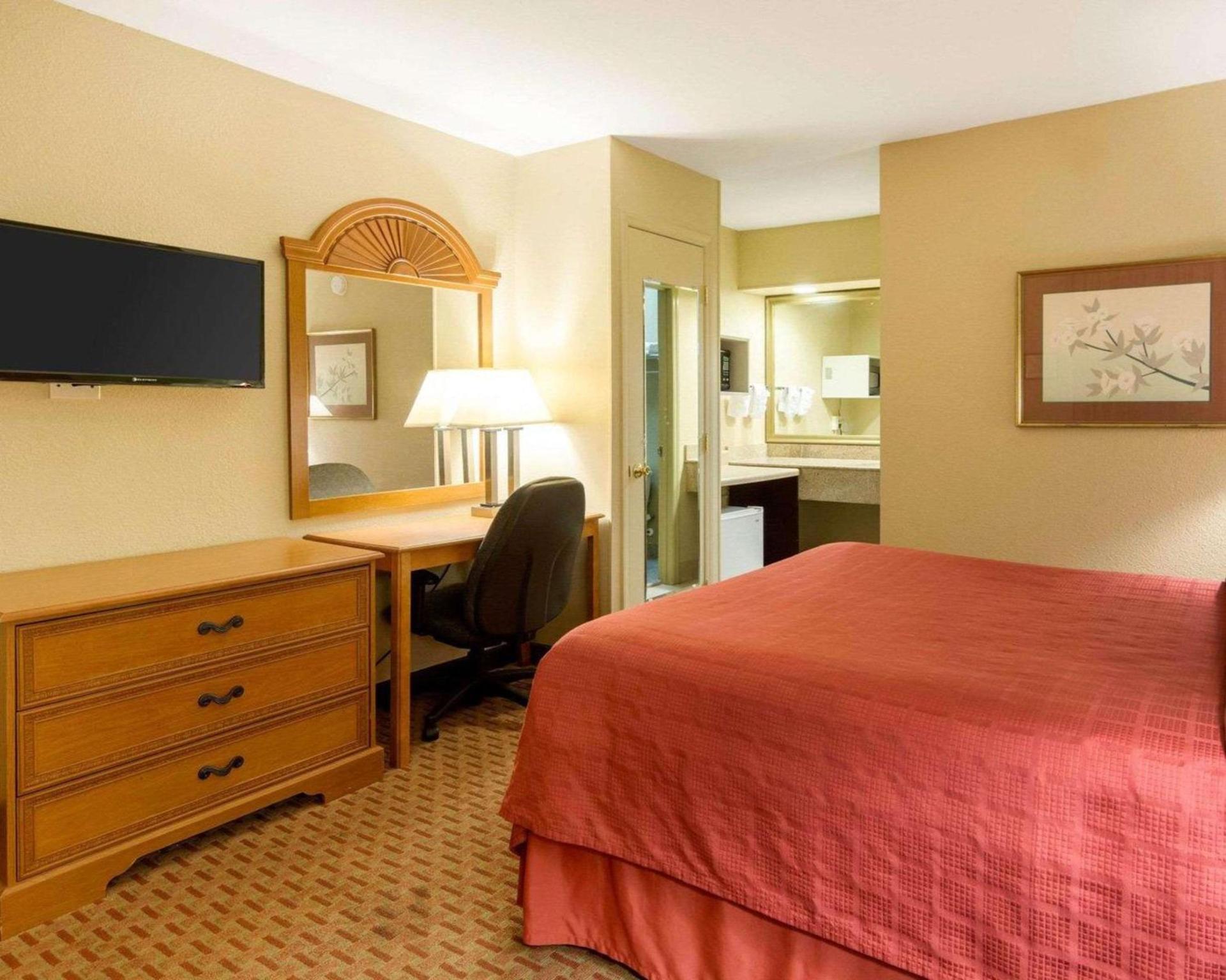 Quality Inn South Hill I-85 photo 17