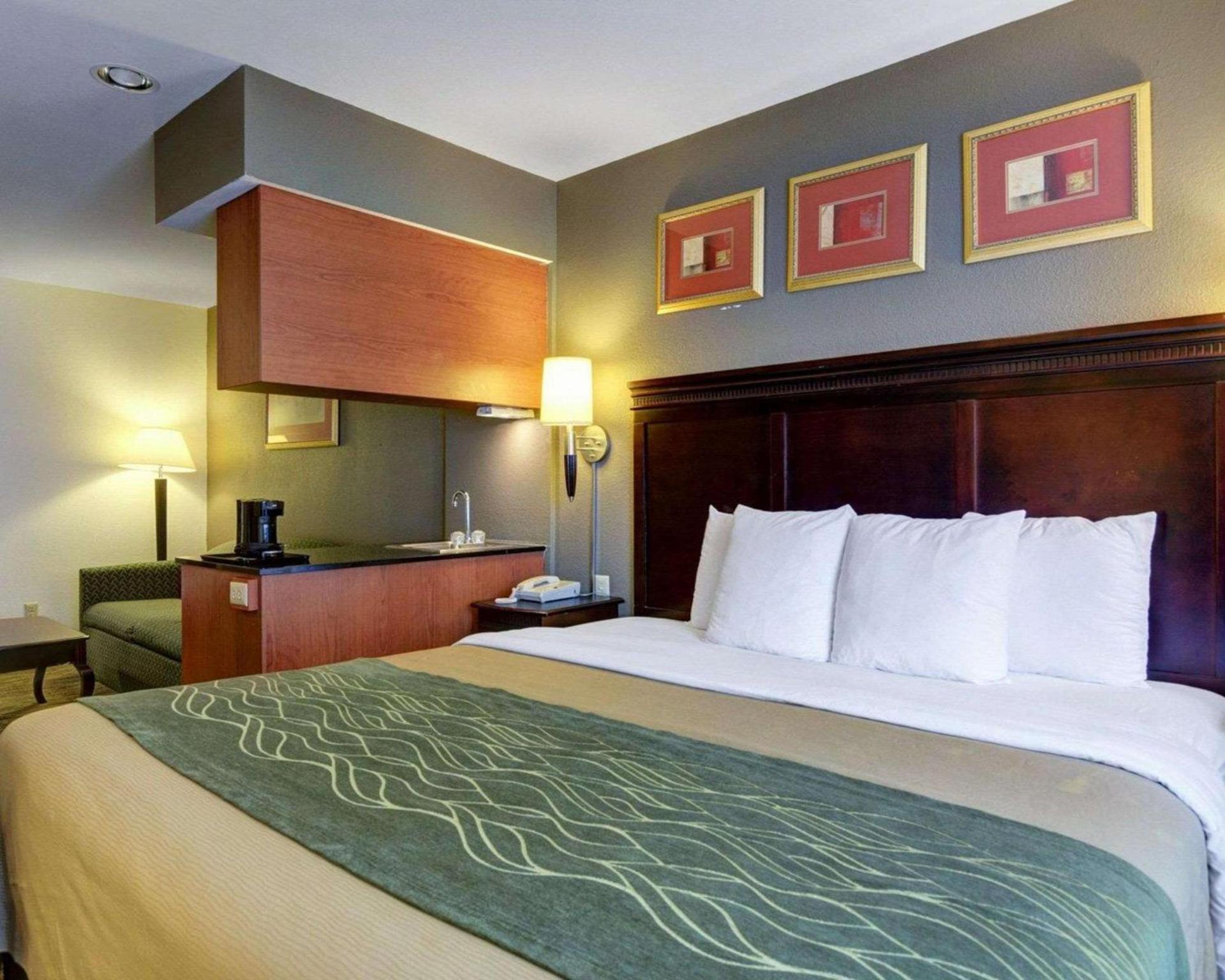 Spark by Hilton Sterling Dulles Airport photo 5