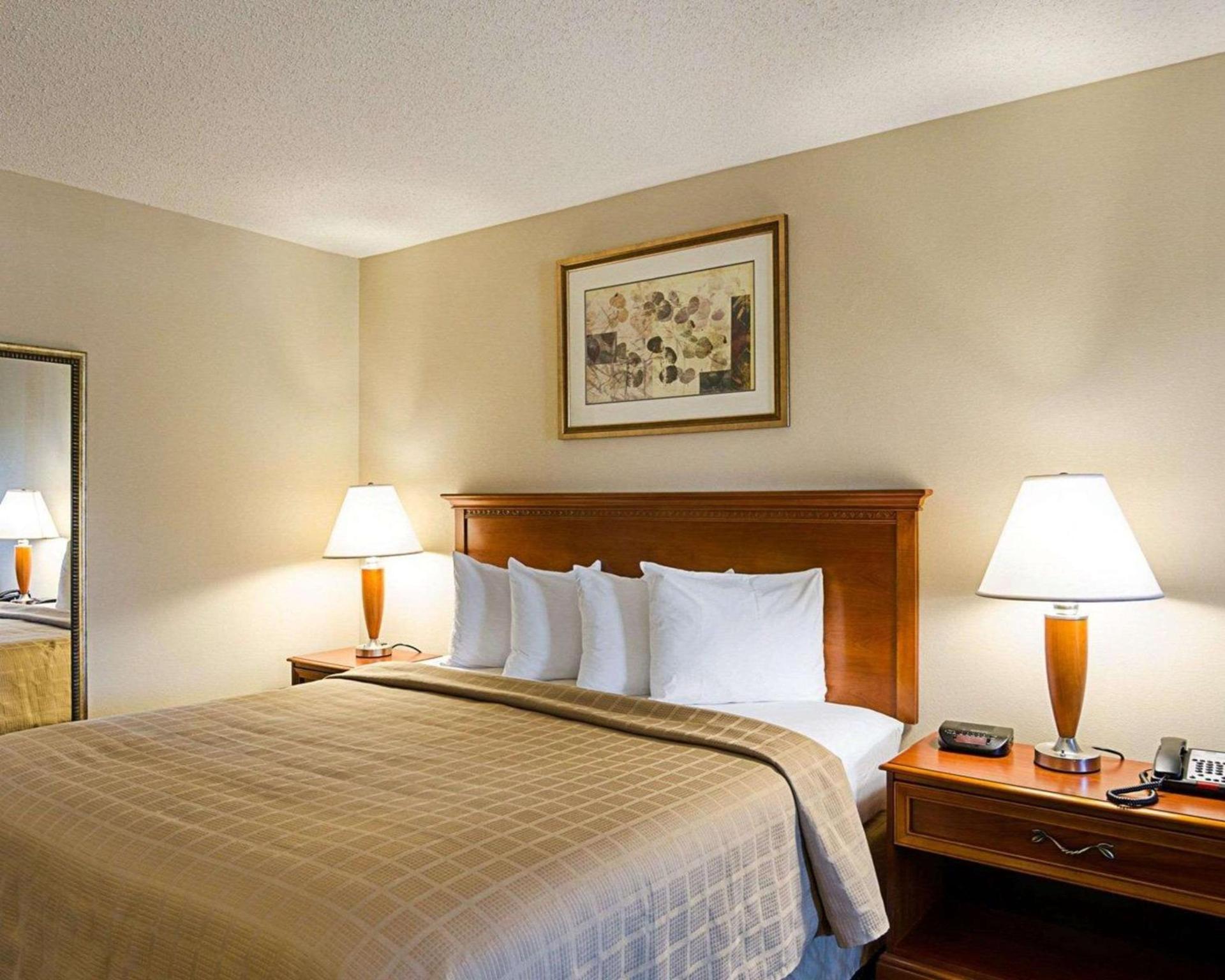 Quality Inn Troutville - Roanoke North photo 7